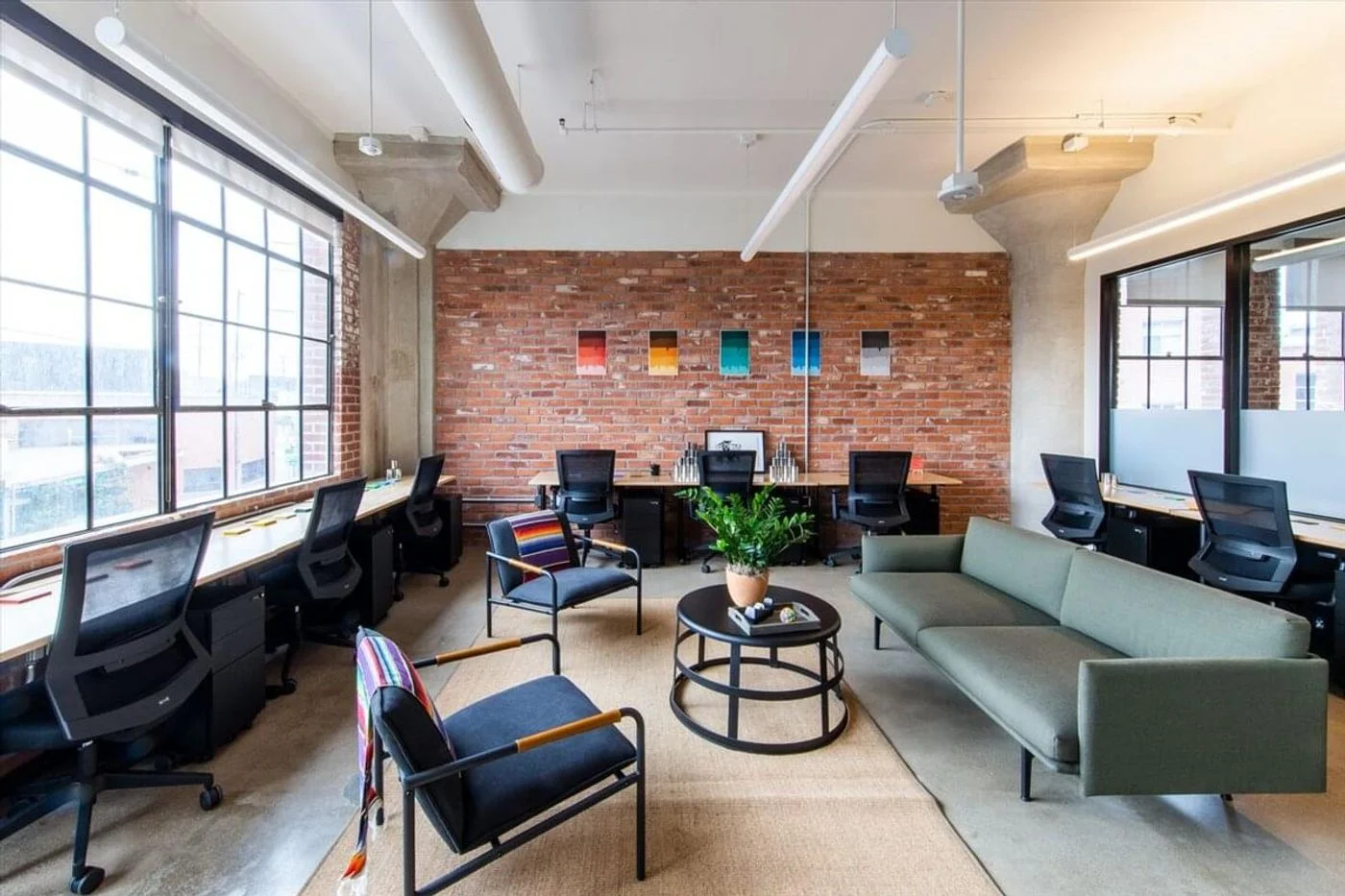 Photo 2 of 1019 E 4th Pl, Los Angeles, CA 90013