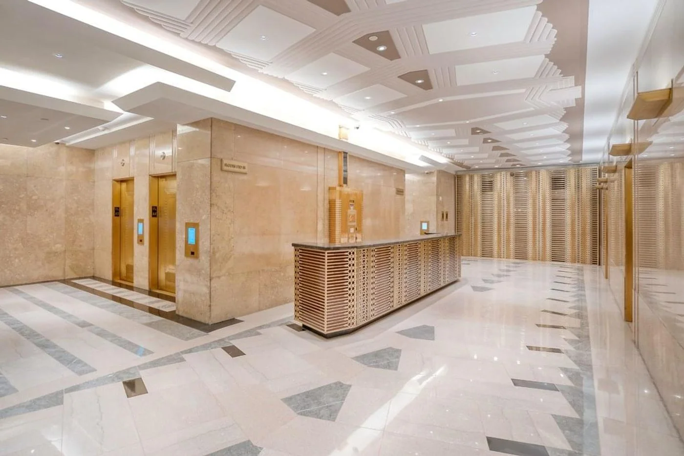 Photo 1 of 530 7th Ave Fl M1, New York, NY 10018