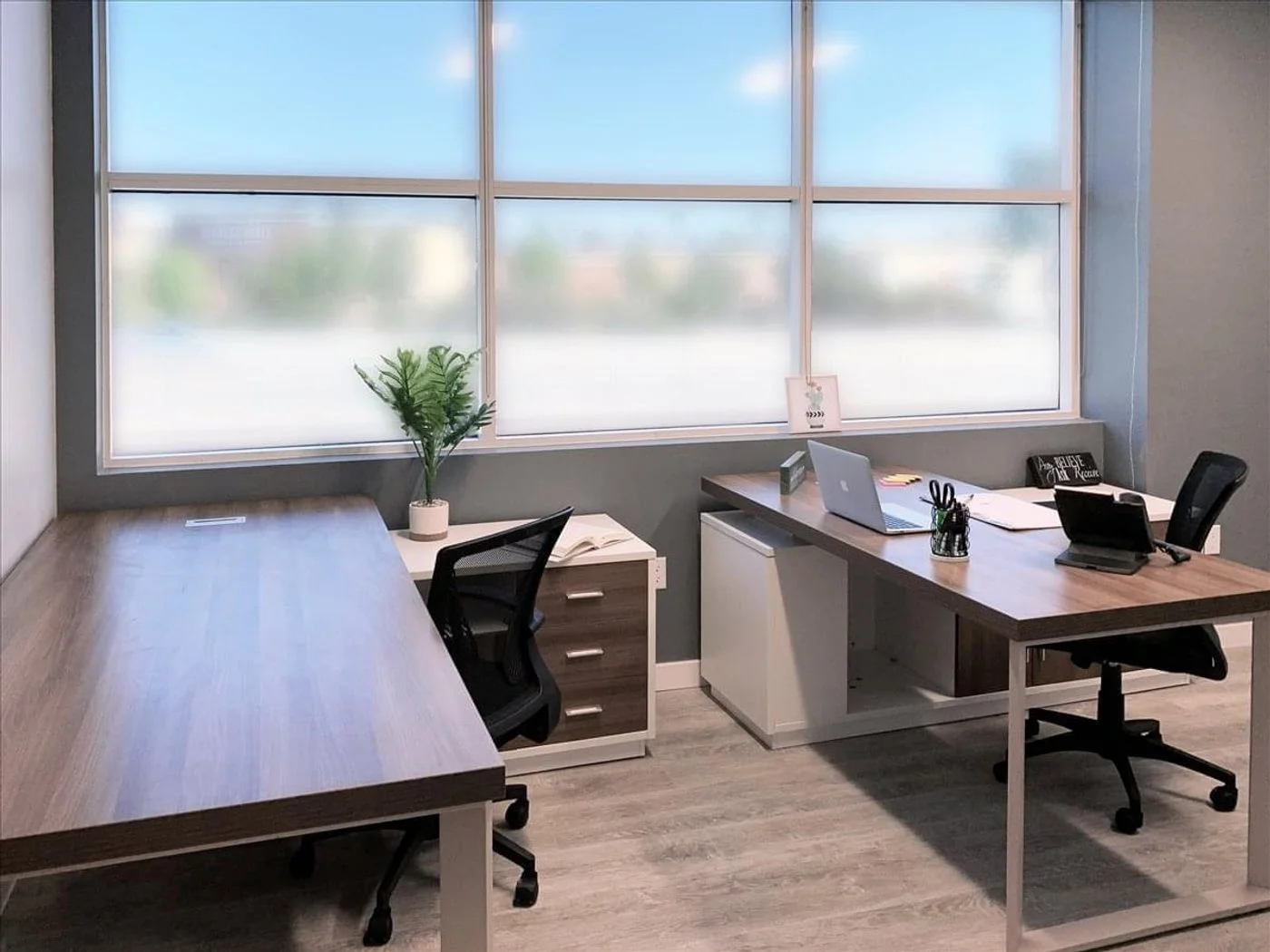 Photo 2 of 1300 Eastman Ave, Ventura, CA 93003