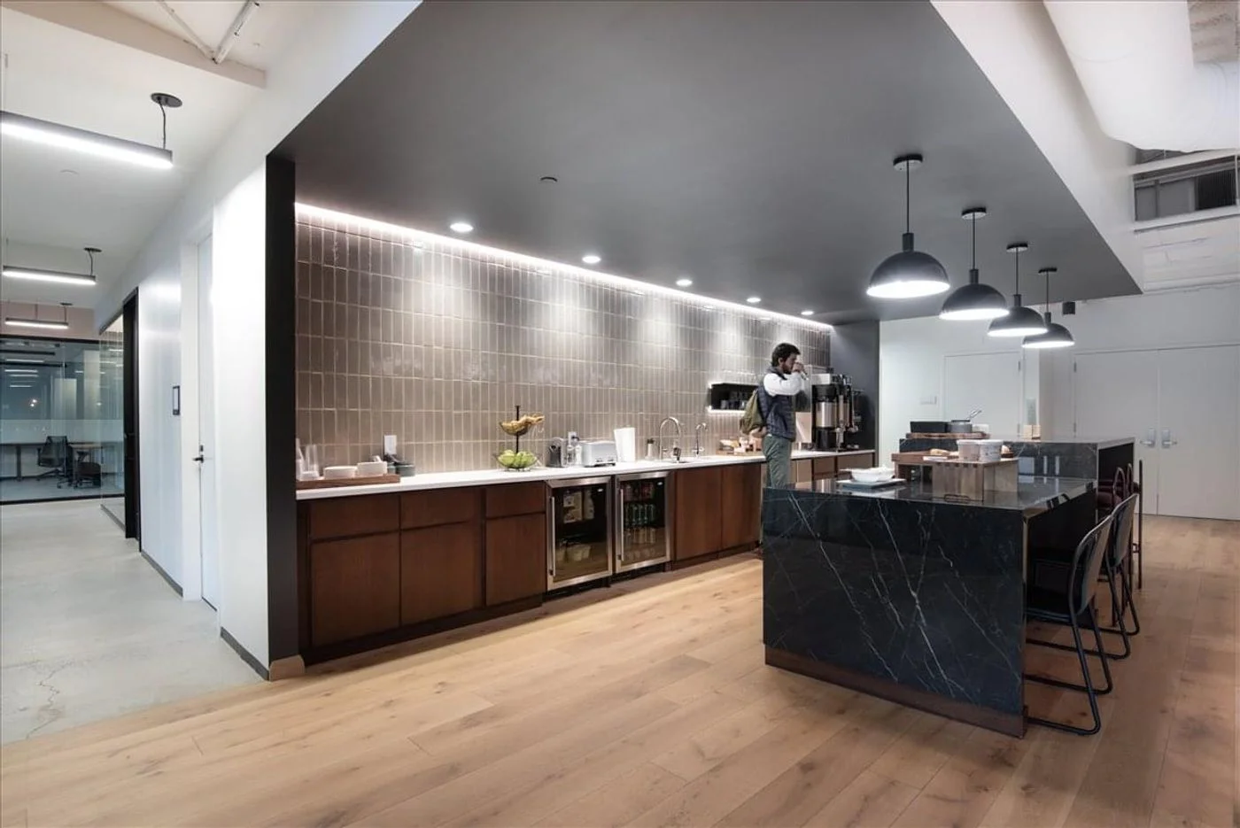 Photo 2 of 131 Dartmouth Street 3rd Floor, Boston, MA 02116