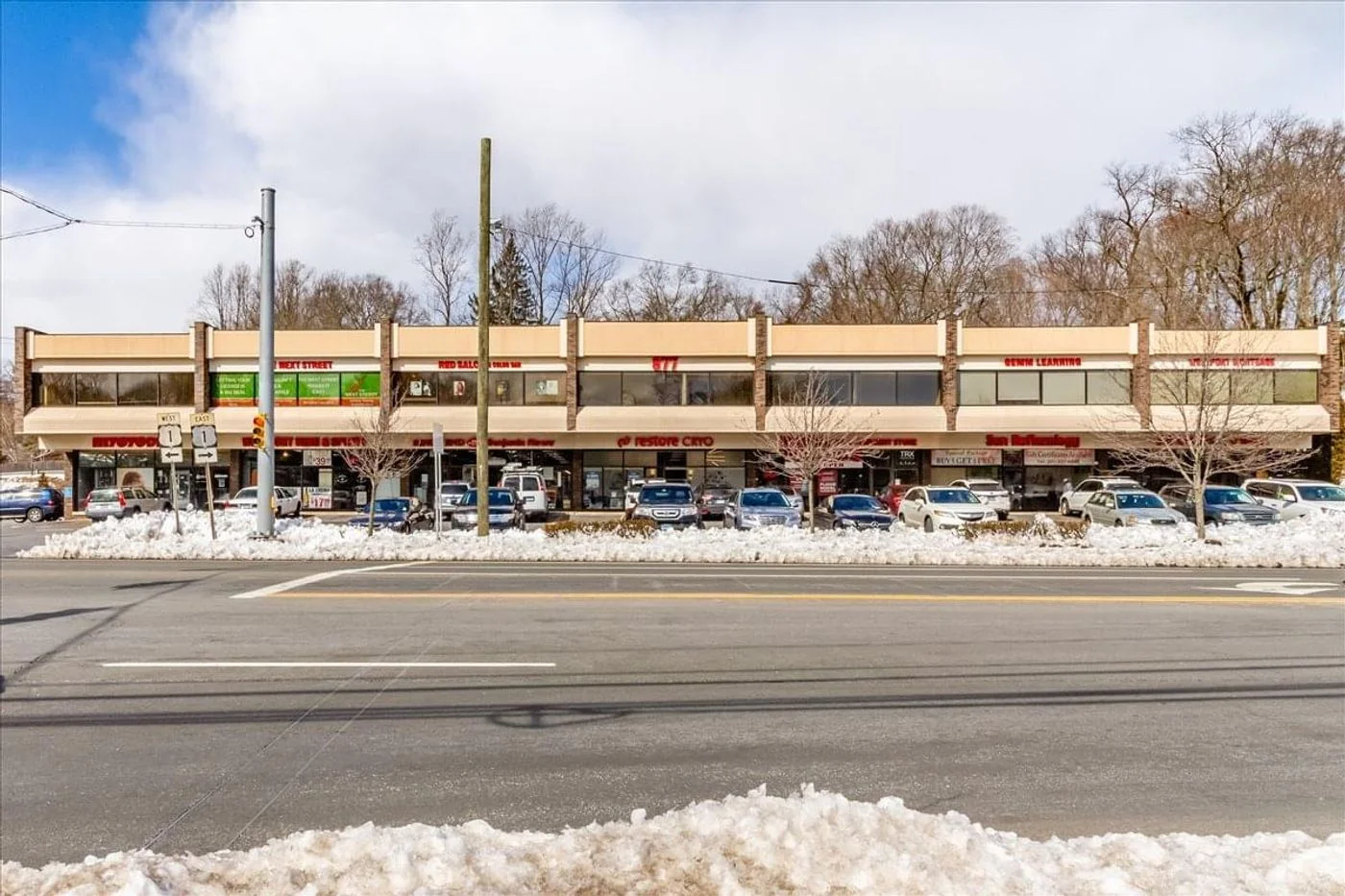 Photo 3 of 877 Post Rd E, Westport, CT 06880