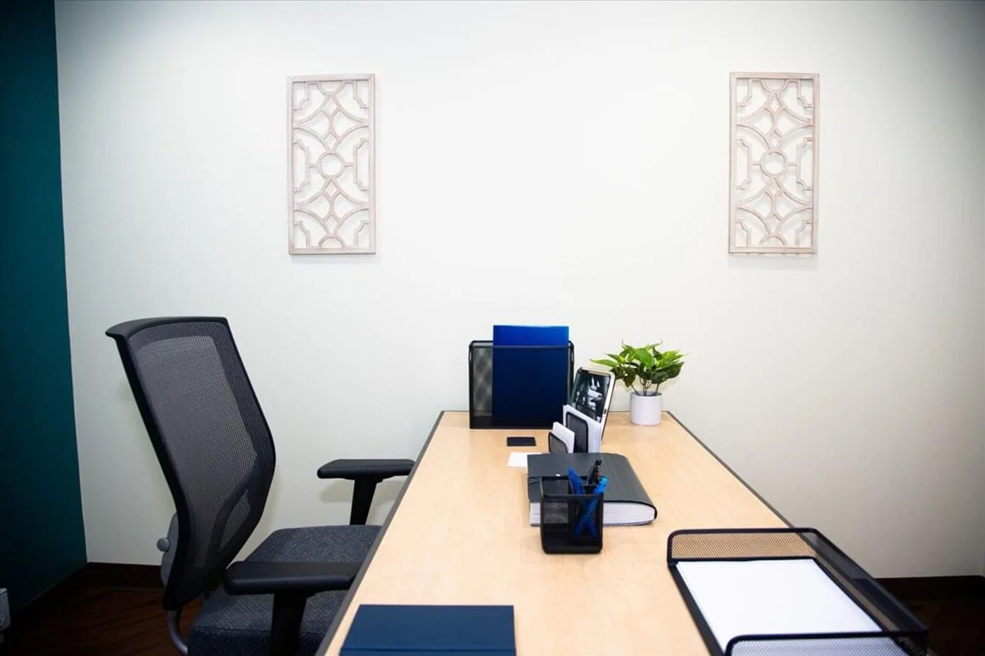 Photo 3 of 6400 Grovedale Dr, Franconia, VA 22310