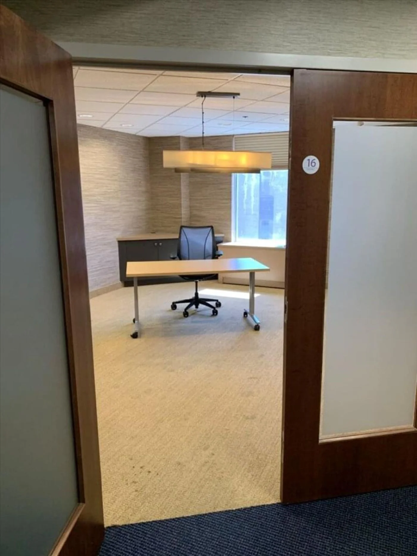 Photo 3 of 416 Hungerford Dr, Rockville, MD 20850