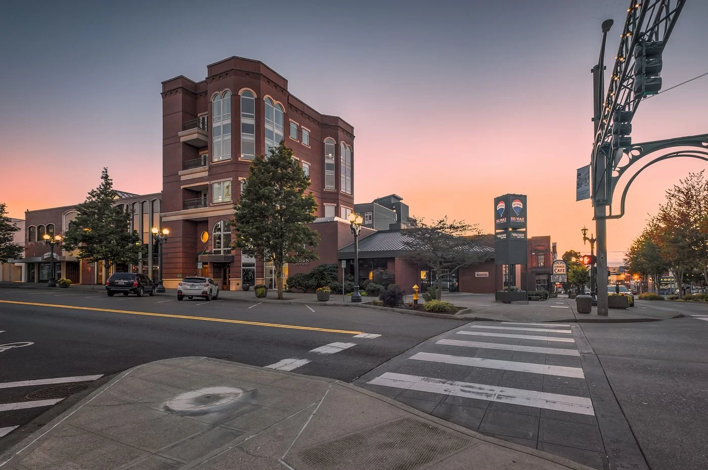 Photo 1 of 2902 Colby Ave, Everett, WA 98201