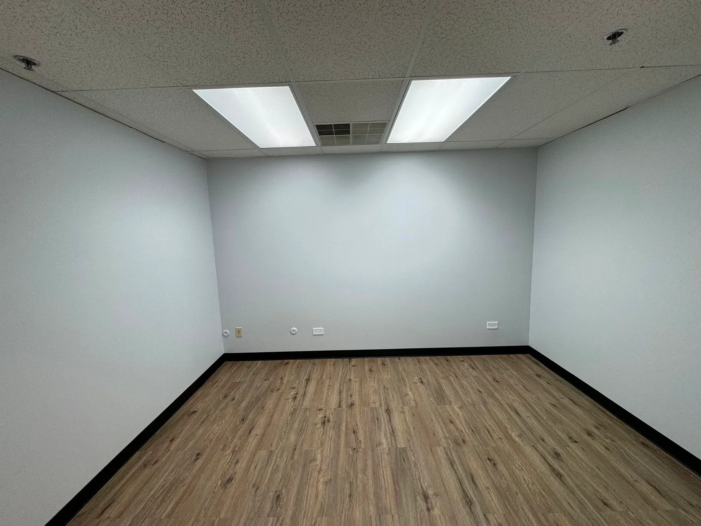 Photo 2 of 14504 John Humphrey Dr, Orland Park, IL 60462