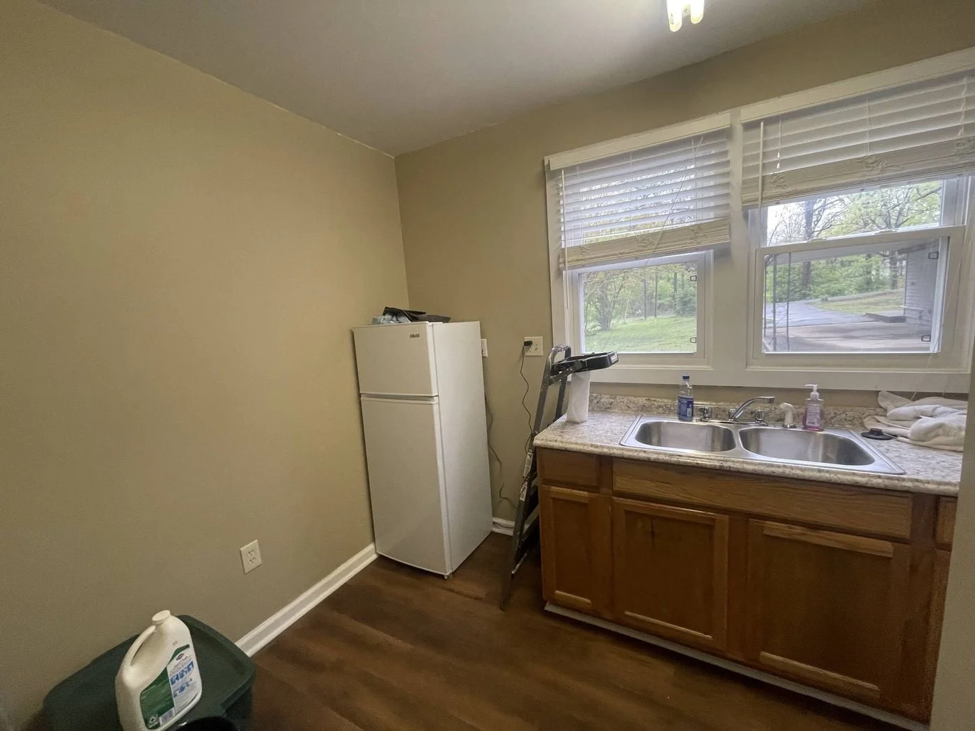 Photo 3 of 1705 N Wood Ave, Florence, AL 35630