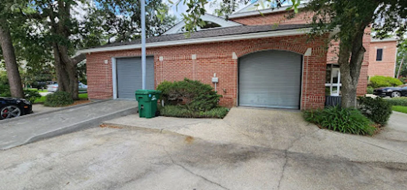 Photo 1 of 633 Village Ln N, Mandeville, LA 70471