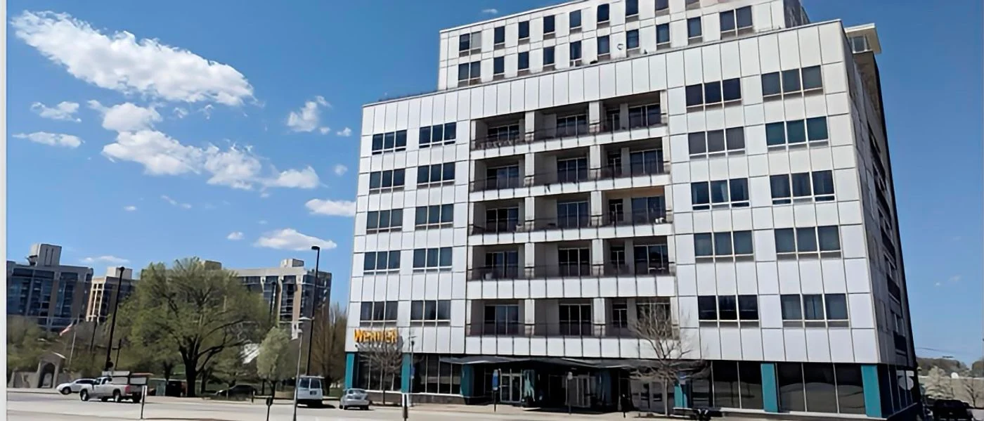 Photo 1 of 3000 Farnam St Ste 7, Omaha, NE 68131