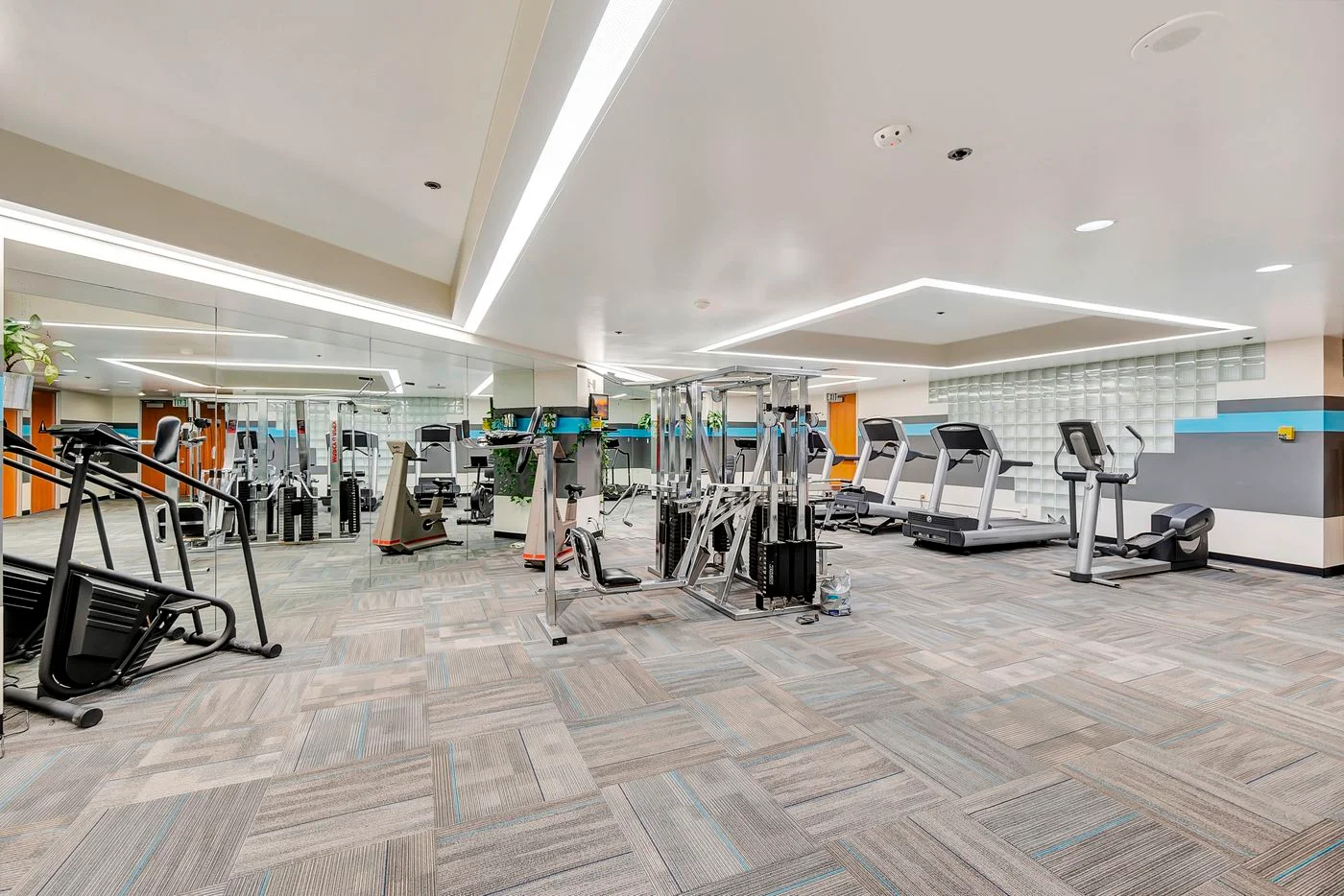 Photo 1 of 333 S Anita Dr, Orange, CA 92868