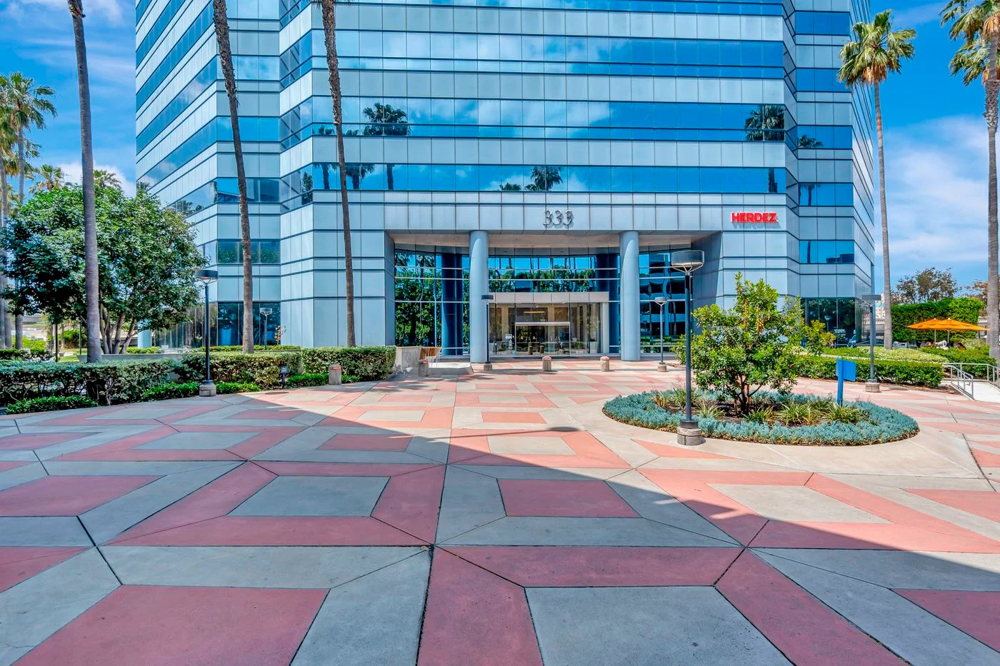 Photo 3 of 333 S Anita Dr, Orange, CA 92868