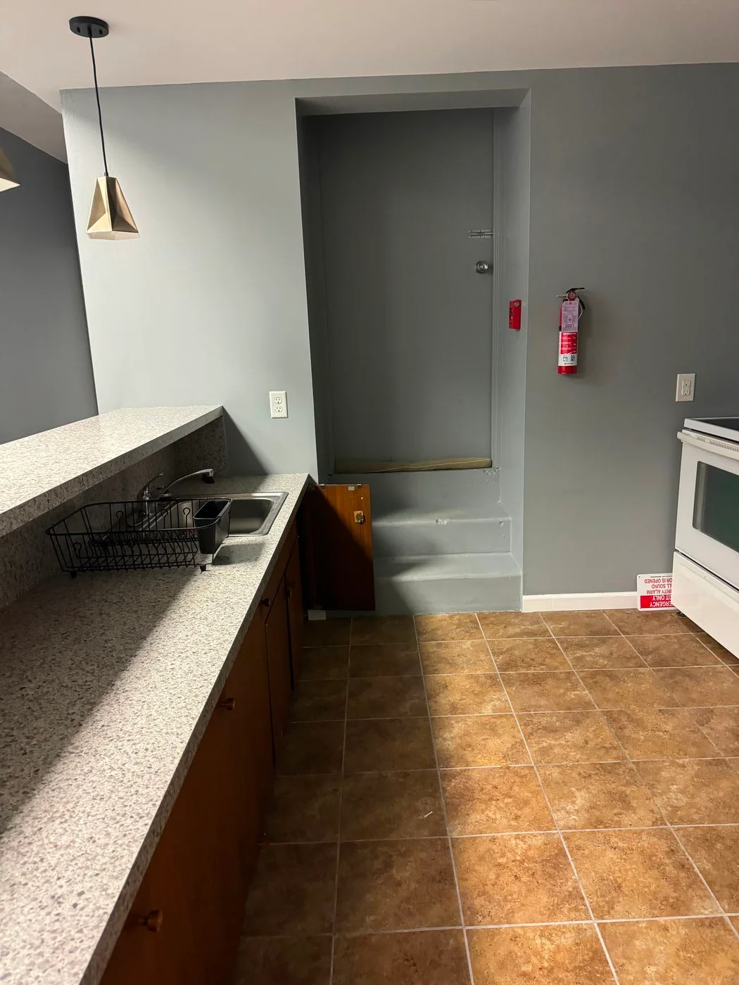 Photo 2 of 3000 Farnam St Ste 7, Omaha, NE 68131