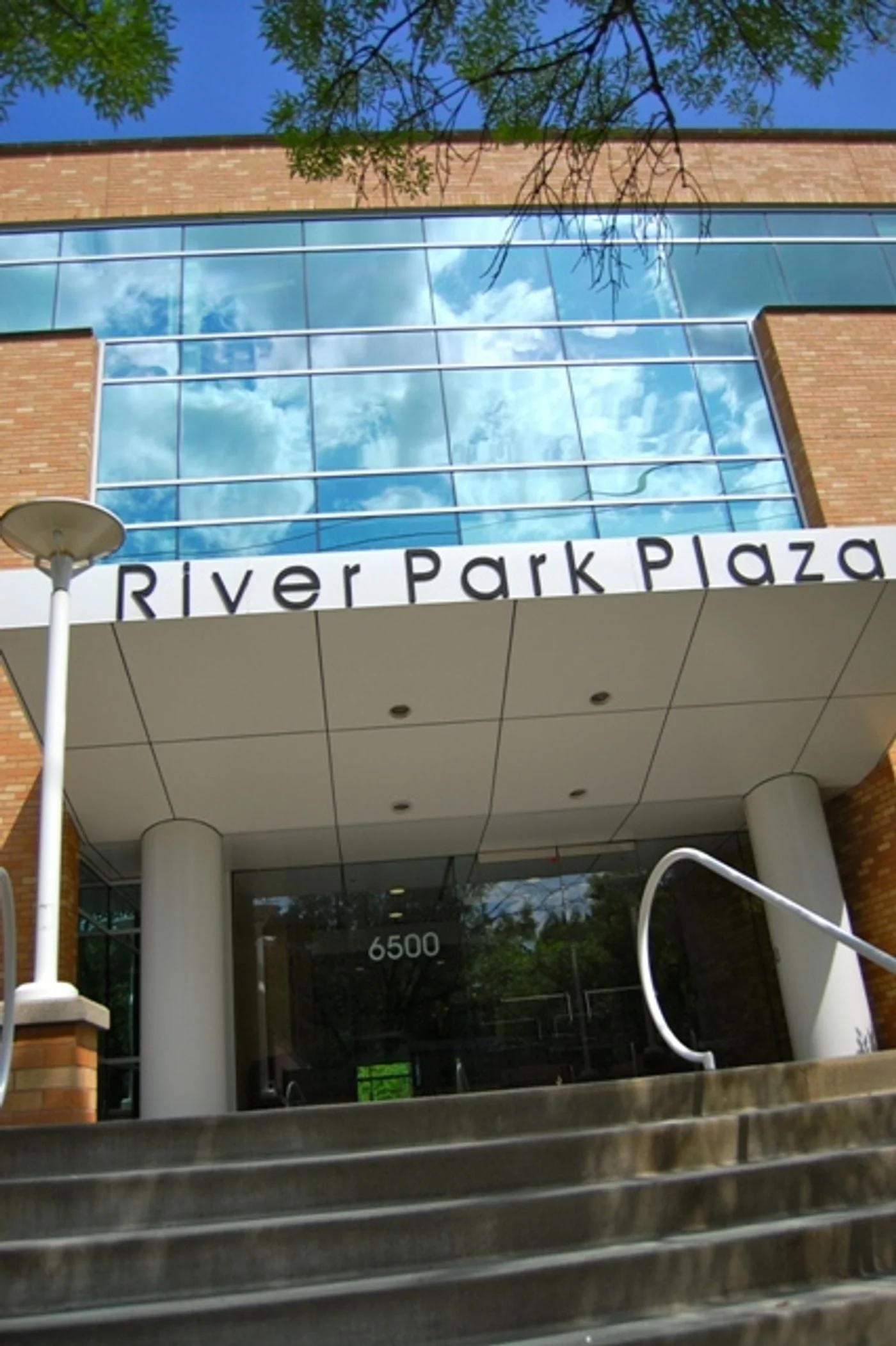 Photo 2 of 6500 SW Macadam Ave, Portland, OR 97239