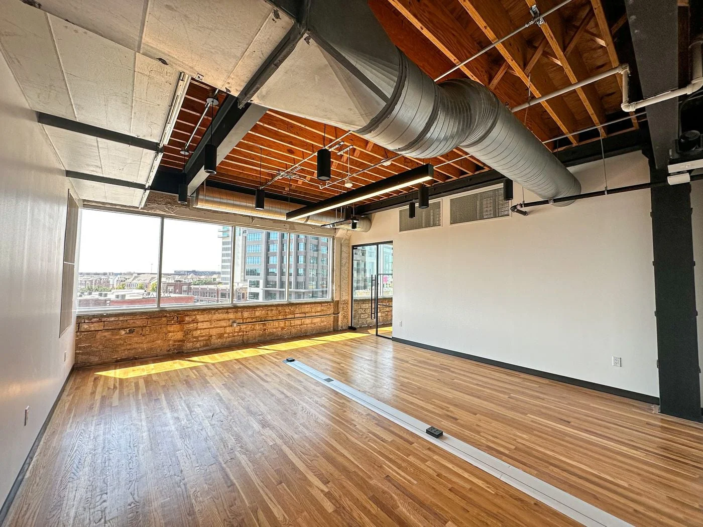 Photo 3 of 2200 Main St, Dallas, TX 75201