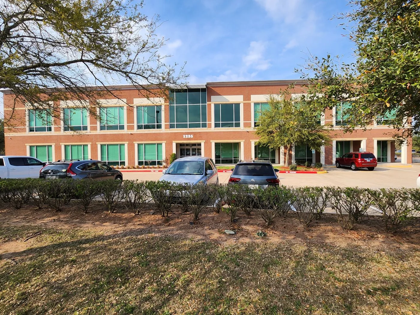 Photo 3 of 1235 Lake Pointe Pkwy, Sugar Land, TX 77478