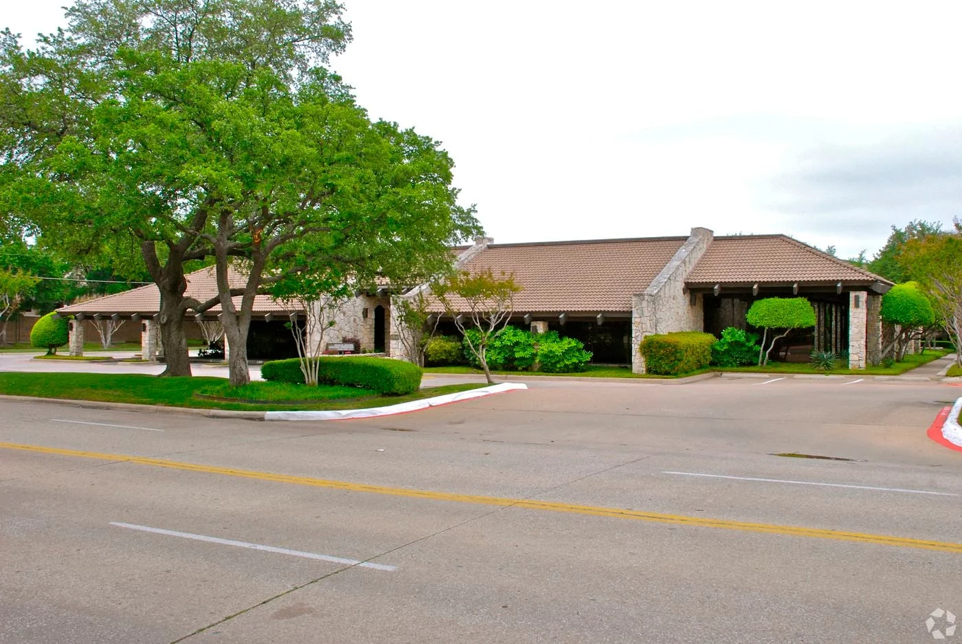 Photo 1 of 4950 Westgrove Dr, Dallas, TX 75248