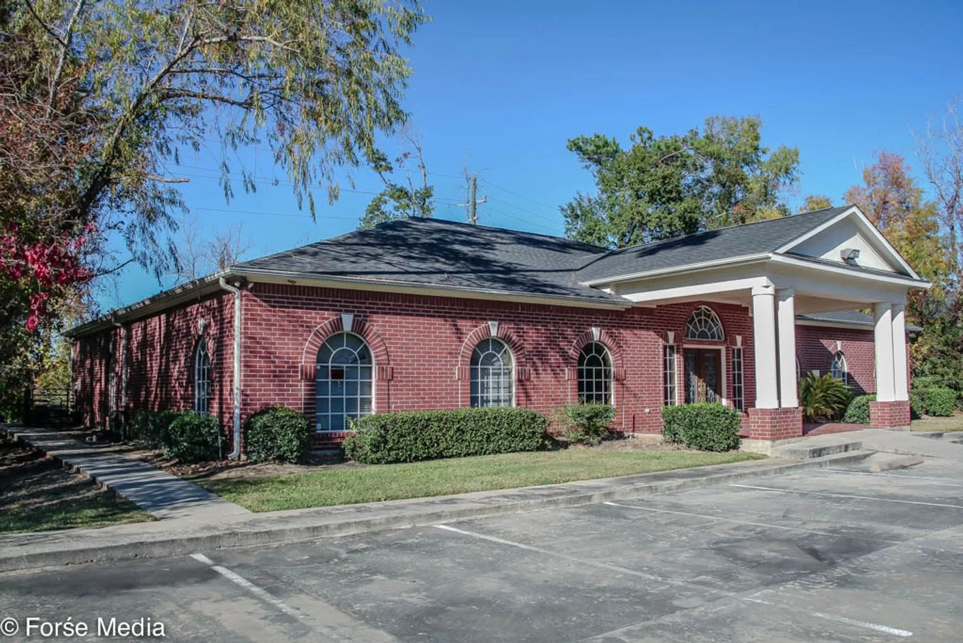 Photo 2 of 4550 FM 1960 Rd W, Houston, TX 77069