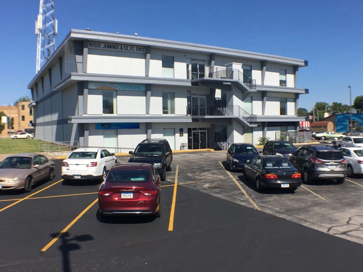 Photo 1 of 1706 Brady St Ste 107, Davenport, IA 52803