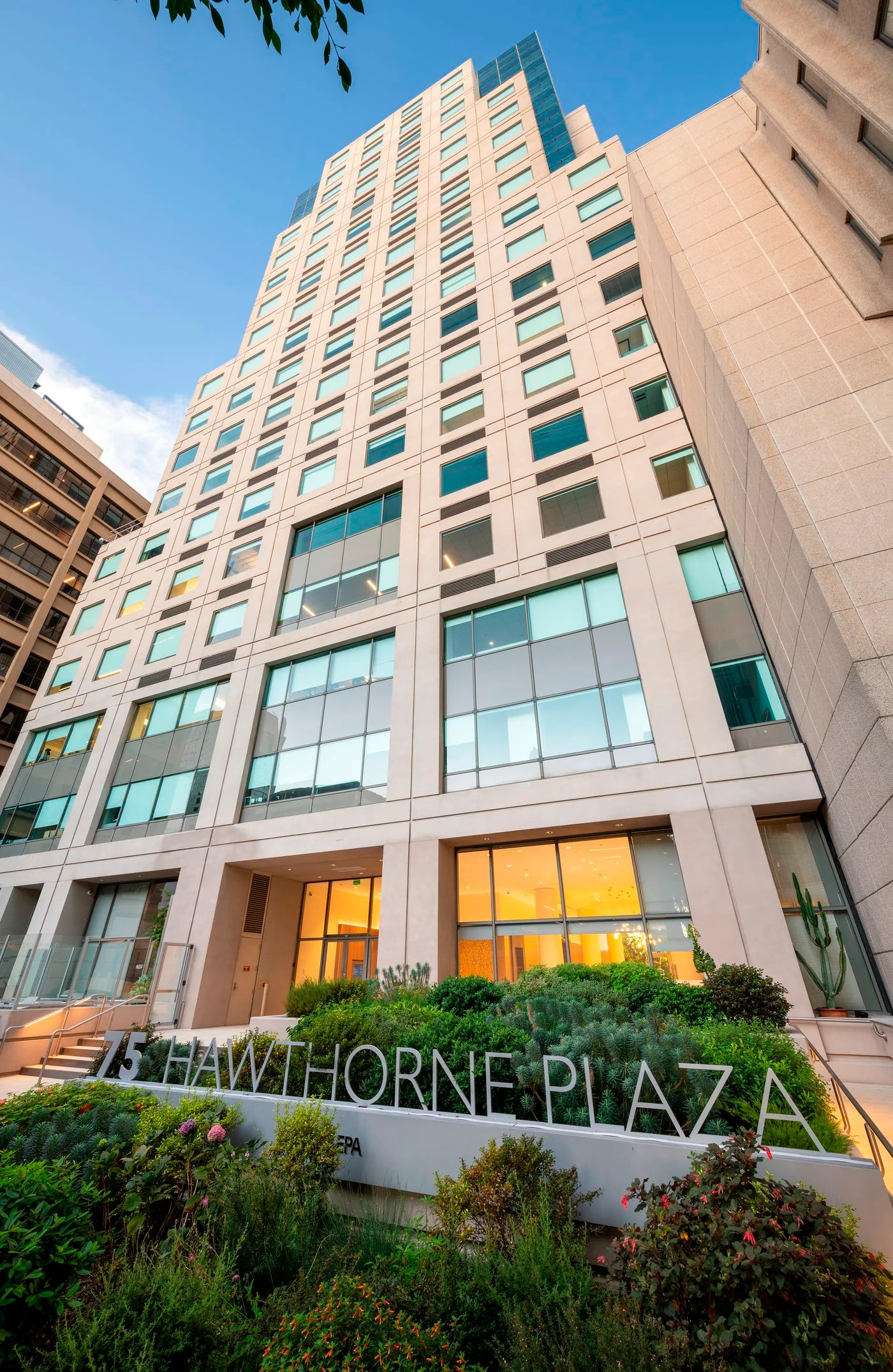 Photo 3 of 75 Hawthorne St, San Francisco, CA 94105