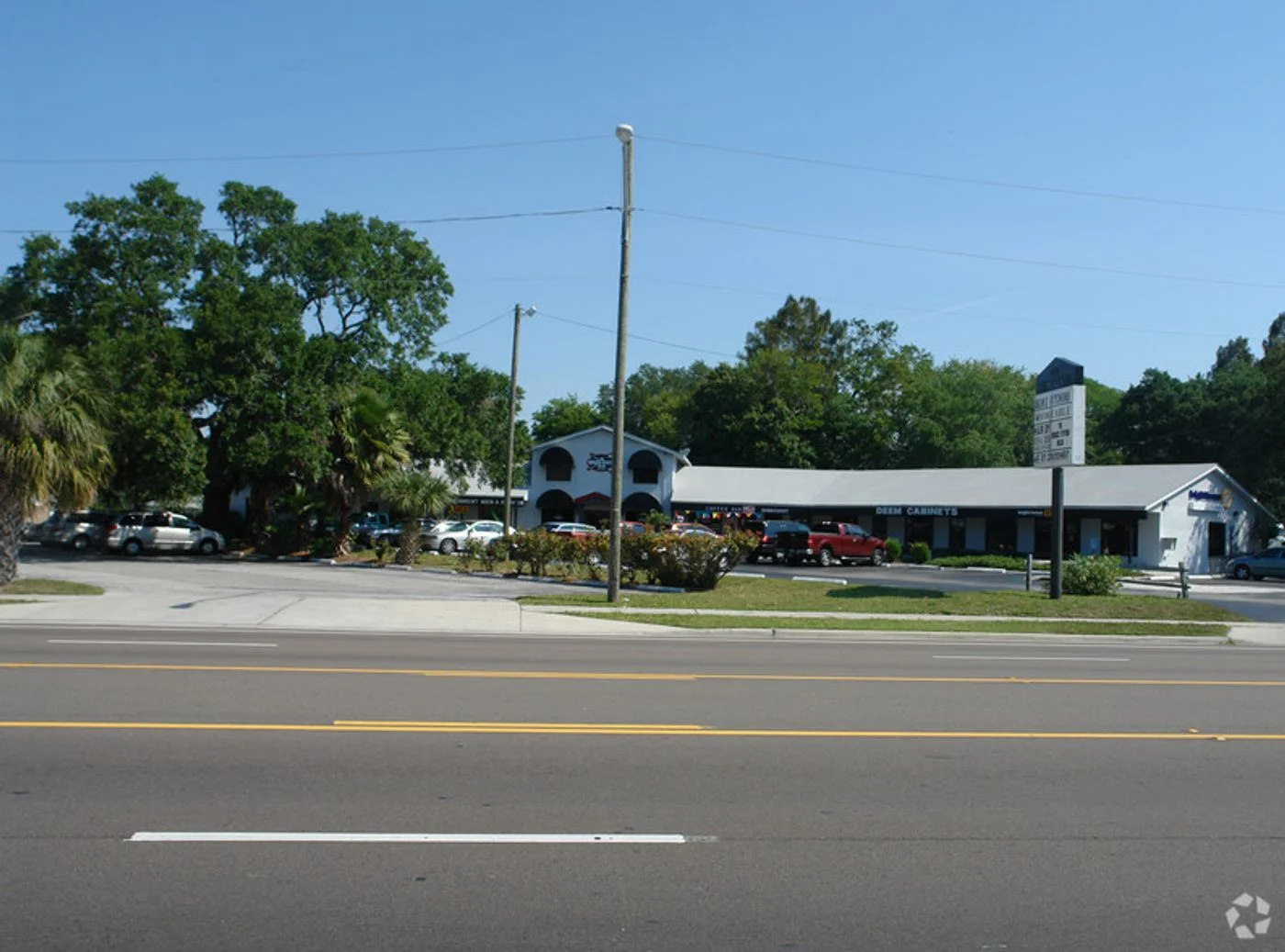 Photo 3 of 2114 Drew St, Clearwater, FL 33765