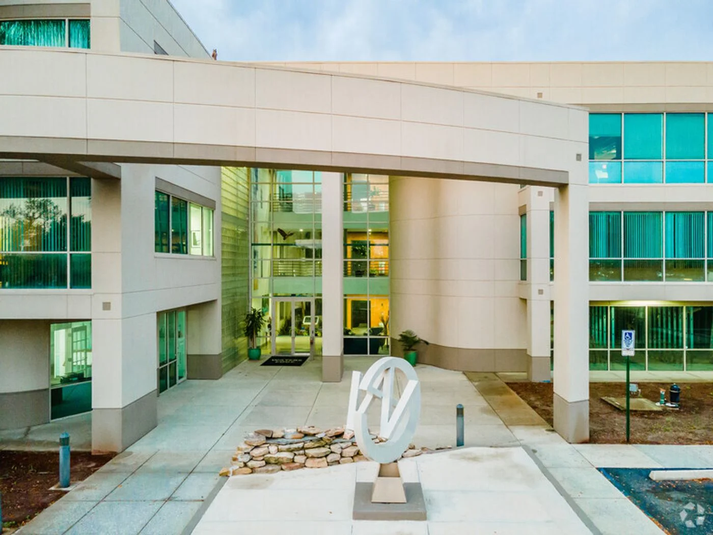 Photo 3 of 2963 Gulf To Bay Blvd, Clearwater, FL 33759