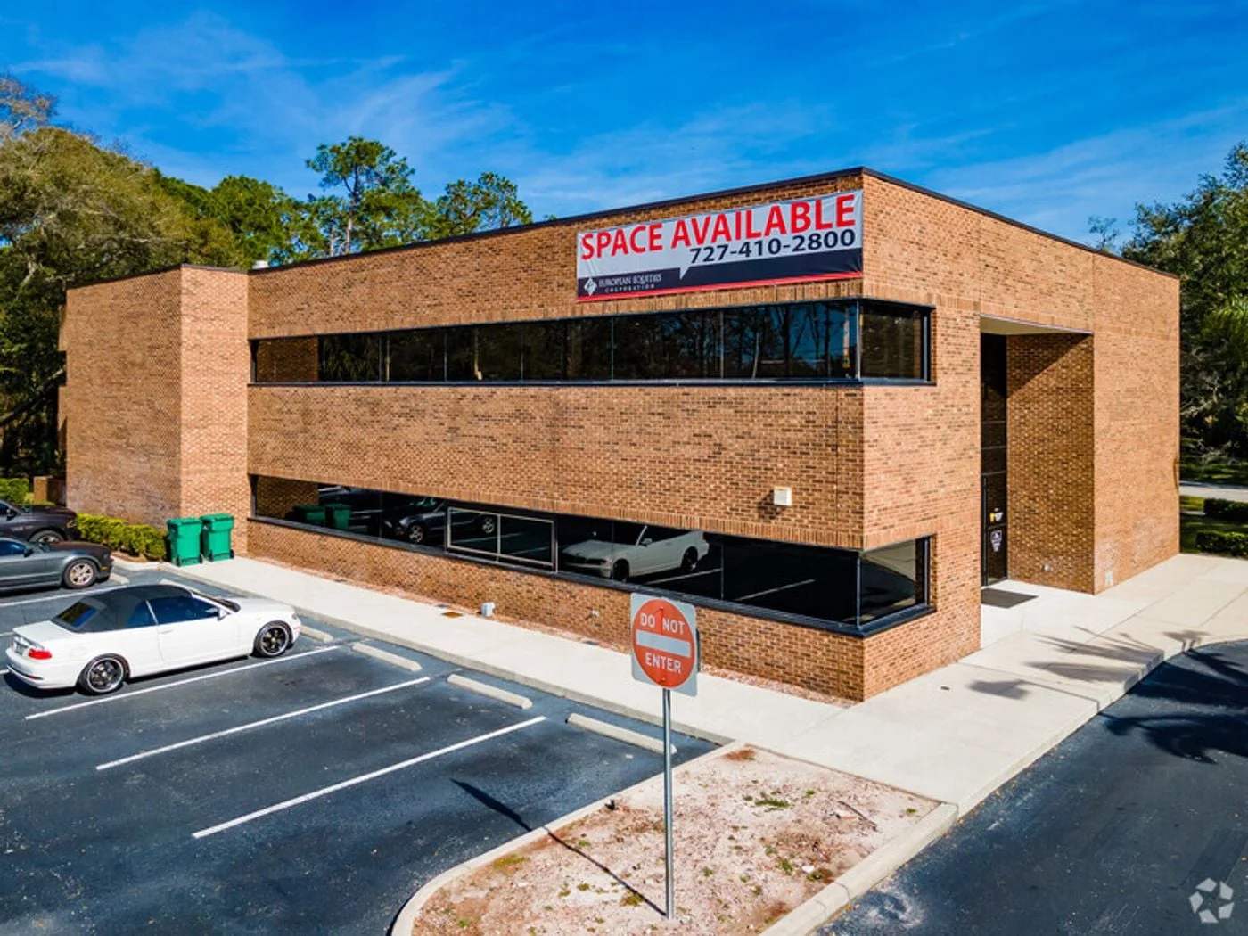 Photo 1 of 3055 Tanglewood Trl, Palm Harbor, FL 34685