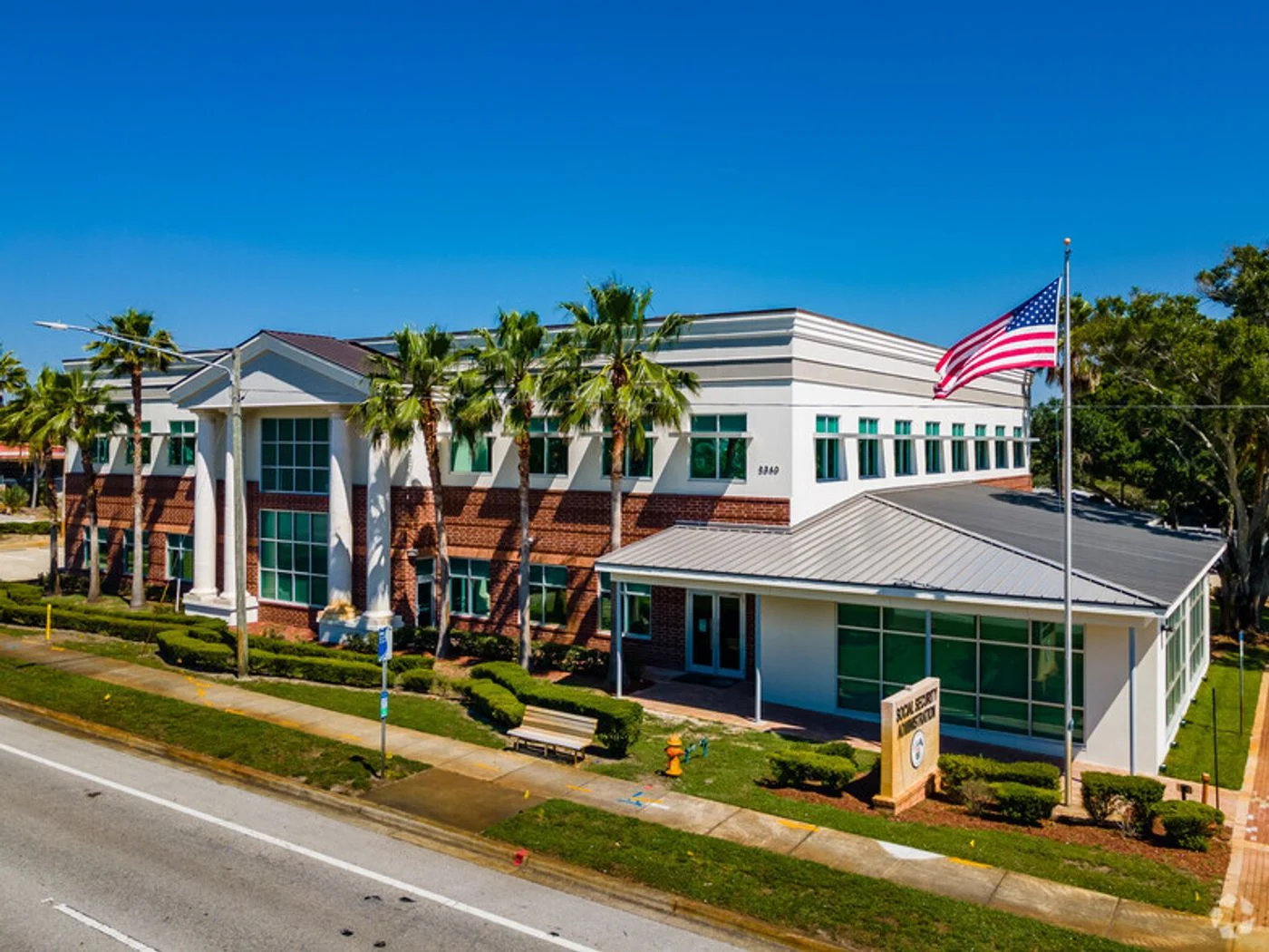 Photo-1 of 2340 Drew St, Clearwater, FL 33765