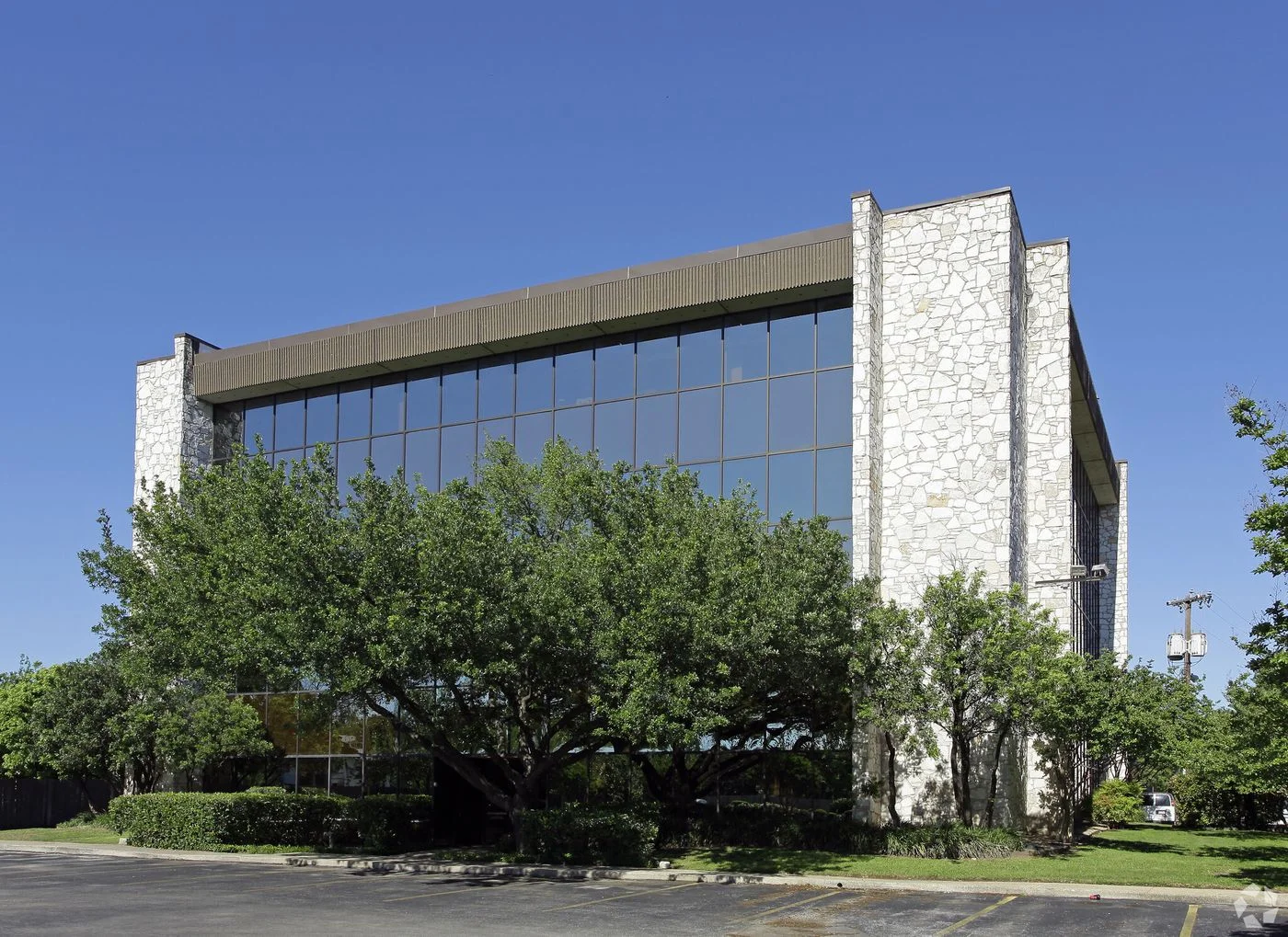 Photo 1 of 7410 Blanco Rd, San Antonio, TX 78216