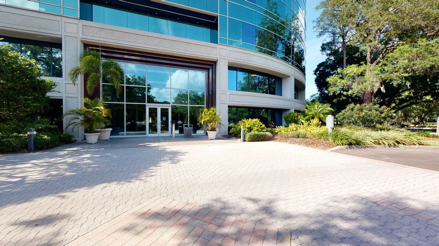 Photo 2 of 8875 Hidden River Pkwy, Tampa, FL 33637