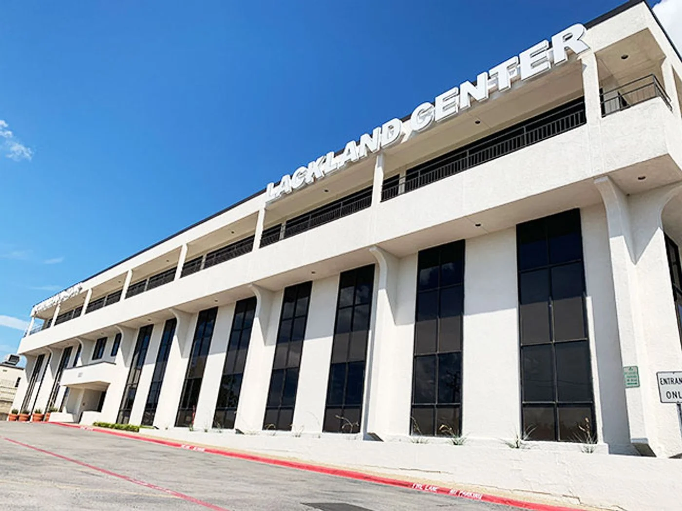 Photo-1 of 2821 Lackland Rd, Fort Worth, TX 76116