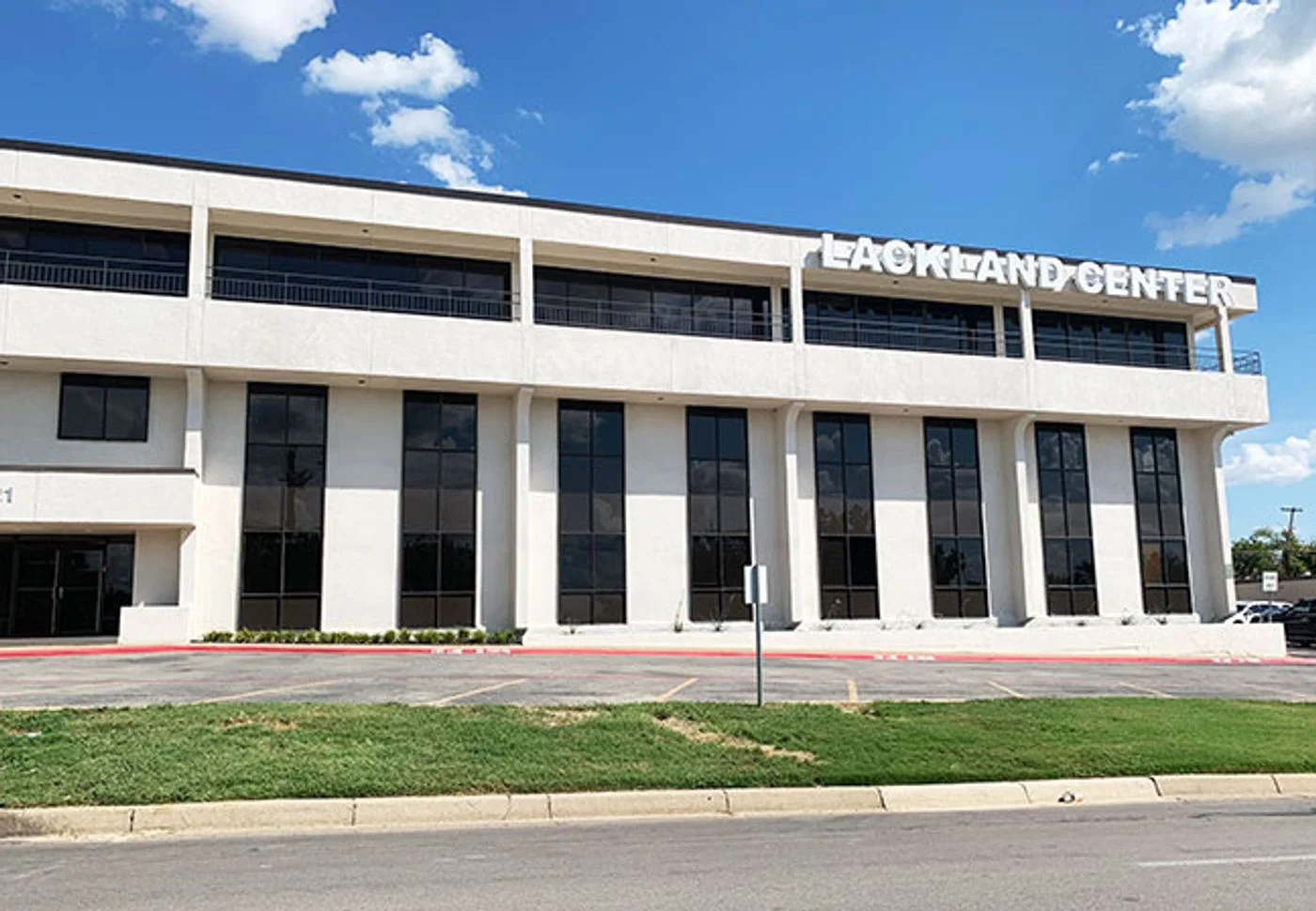 Photo-2 of 2821 Lackland Rd, Fort Worth, TX 76116