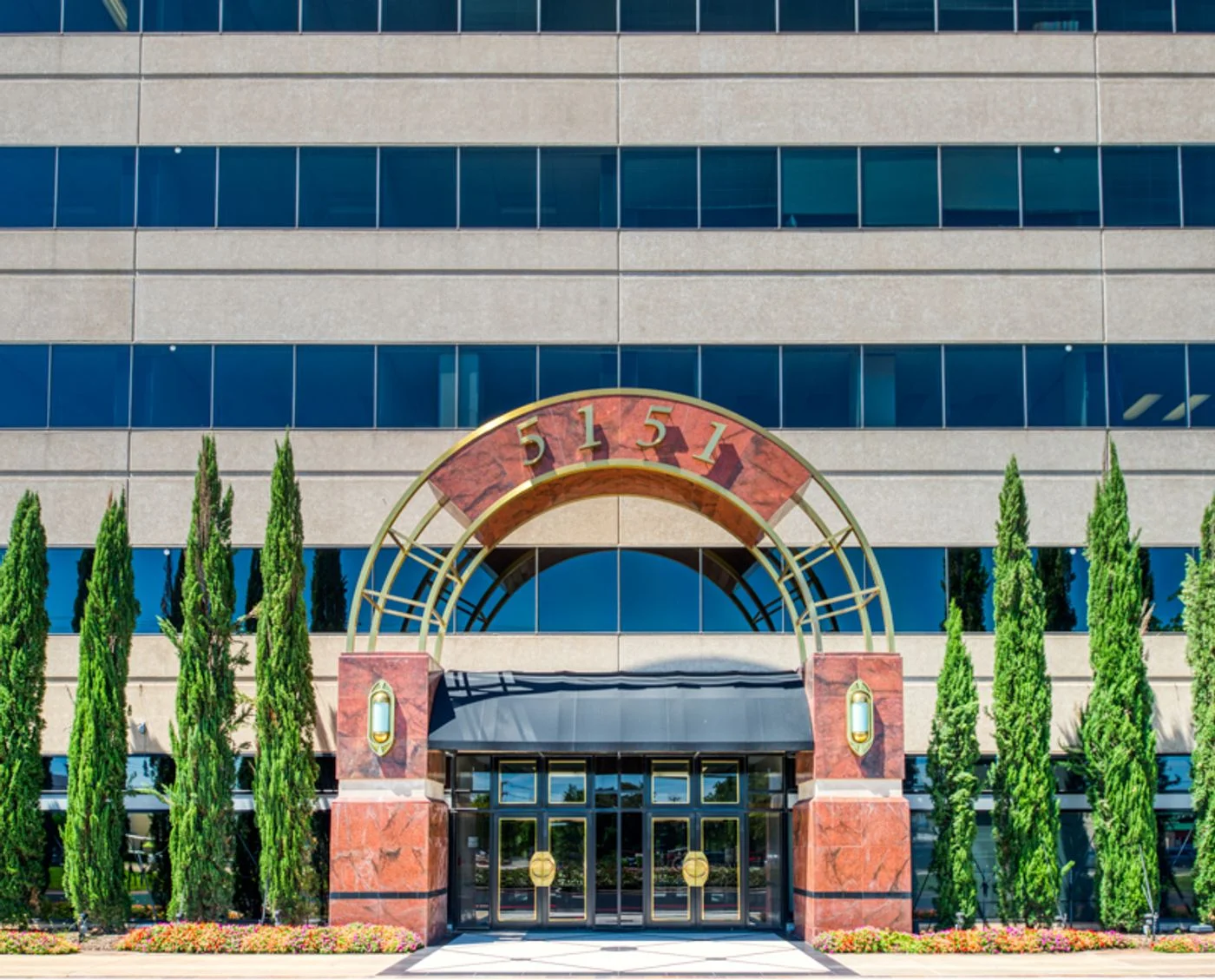 Photo 2 of 5151 Belt Line Rd, Dallas, TX 75254