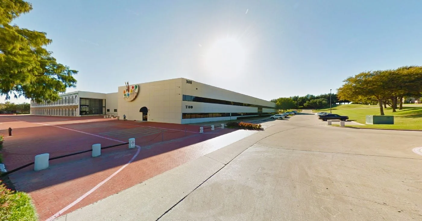 Photo 3 of 300 E Royal Ln, Irving, TX 75039