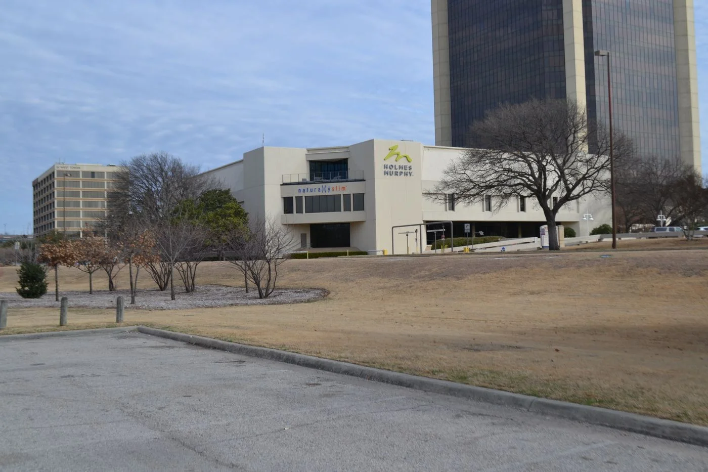 Photo 2 of 12712 Park Central Dr, Dallas, TX 75251