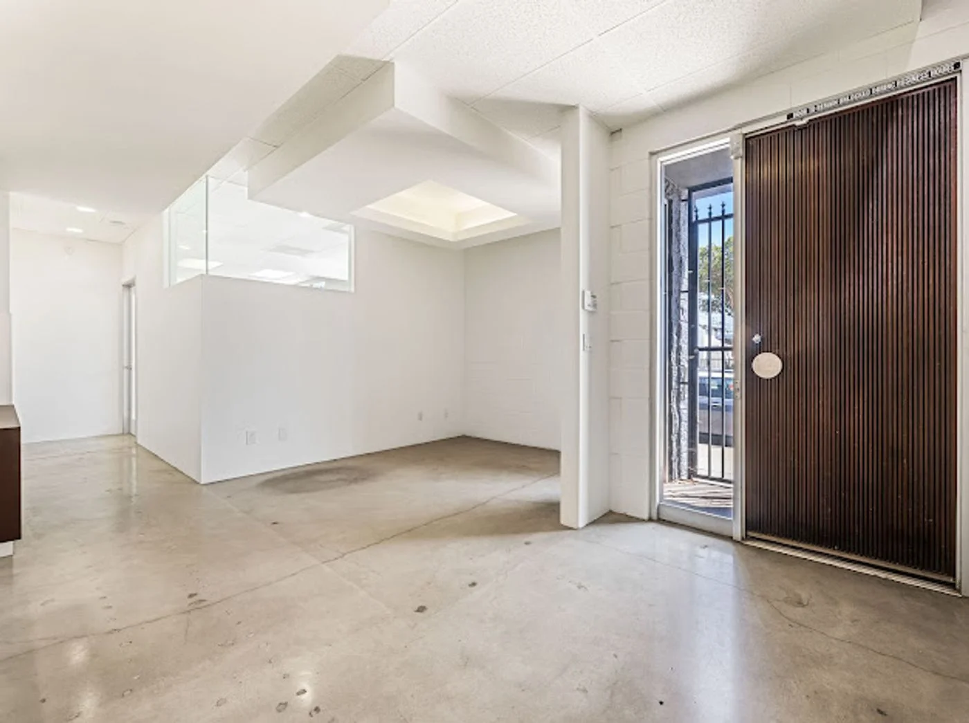 Photo 1 of 1311 Broadway, Santa Monica, CA 90404