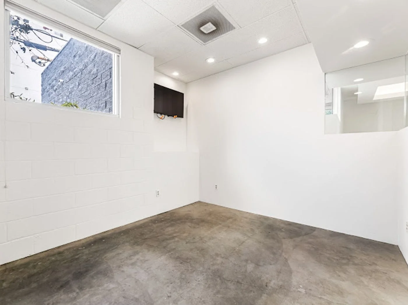 Photo 3 of 1311 Broadway, Santa Monica, CA 90404