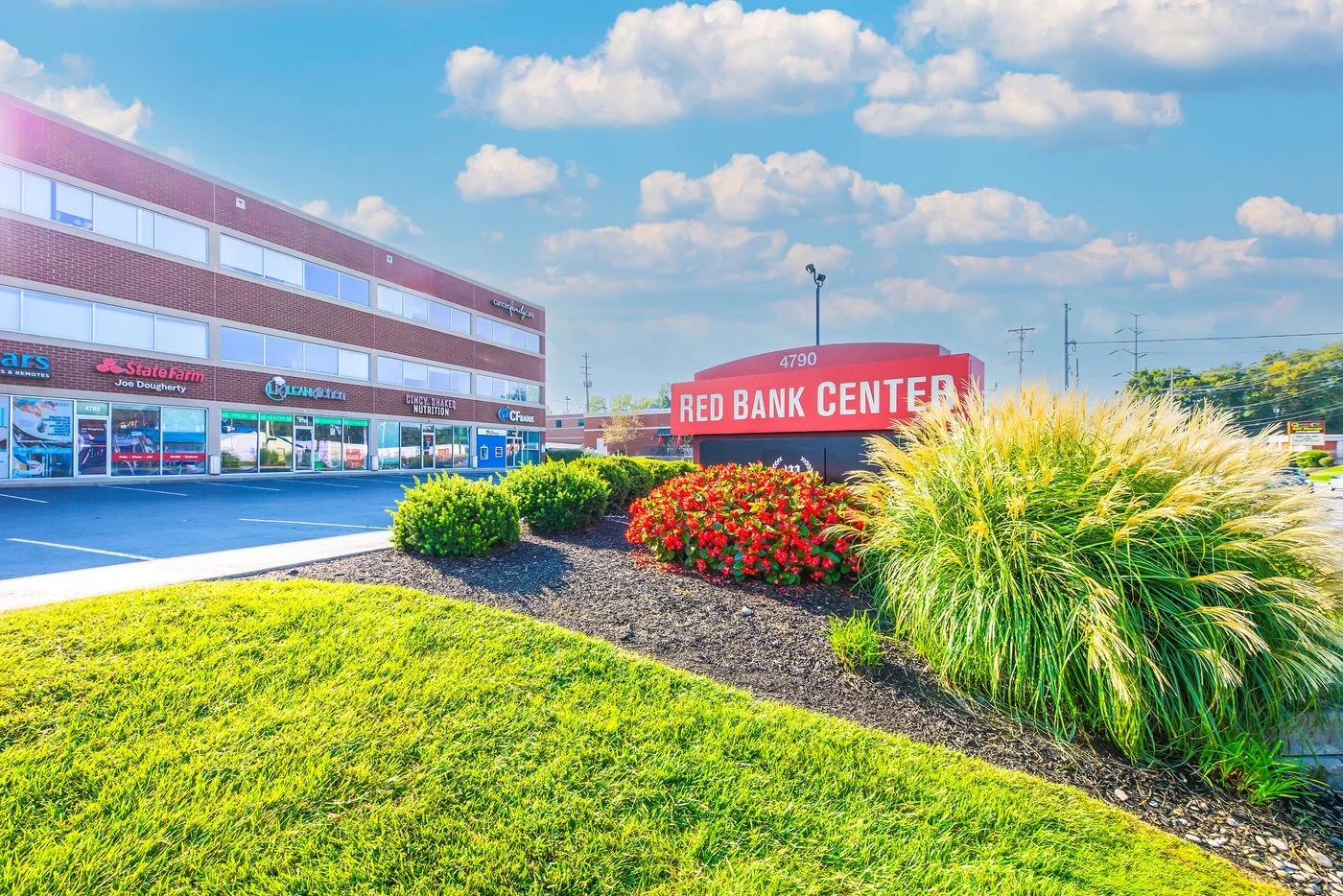 Photo 1 of 4790 Red Bank Rd, Cincinnati, OH 45227