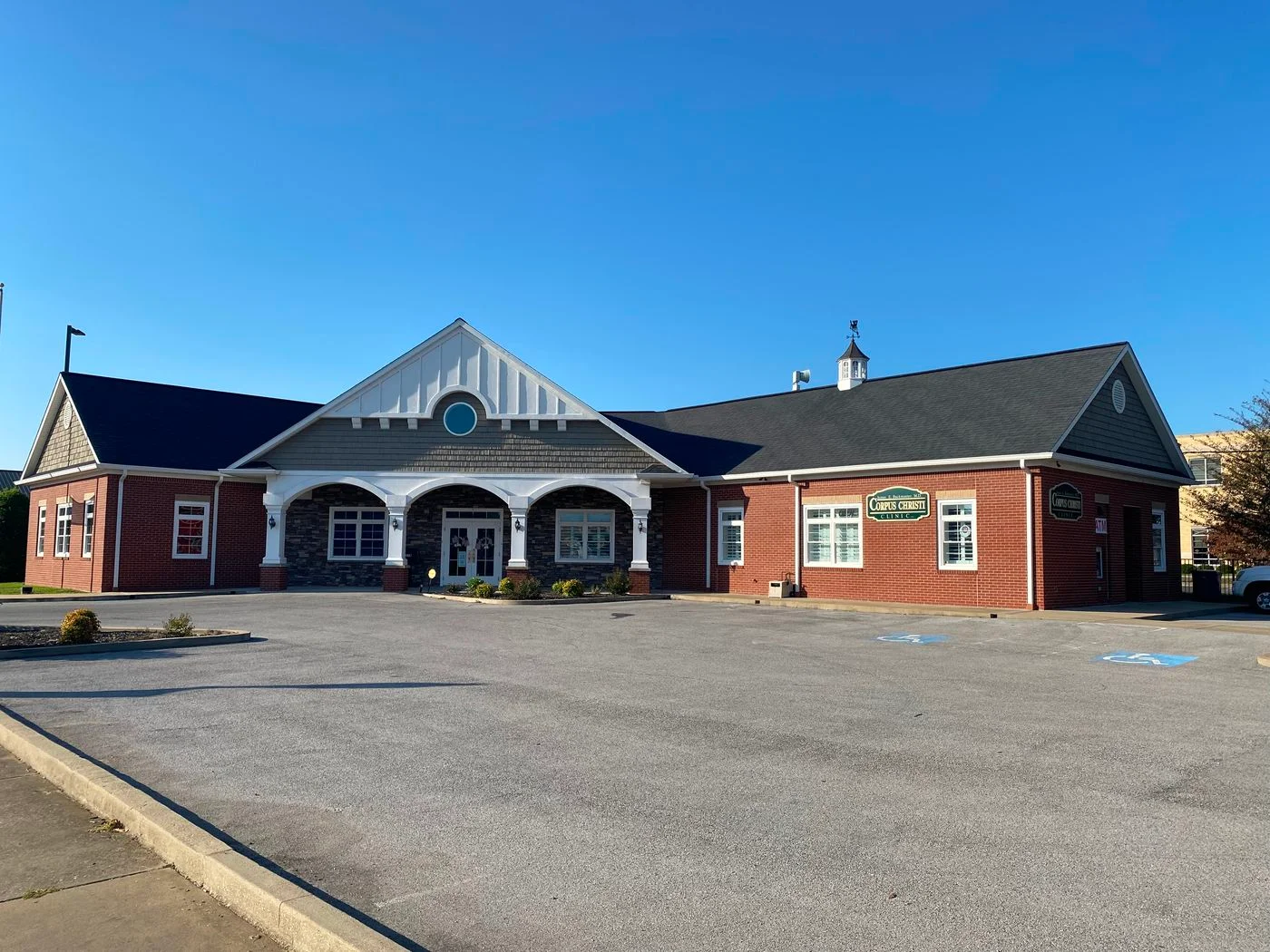 Photo-1 of 327 2nd St, Henderson, KY 42420