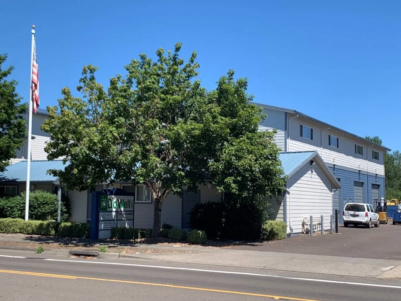 Photo 2 of 2920 SE Brookwood Ave, Hillsboro, OR 97123