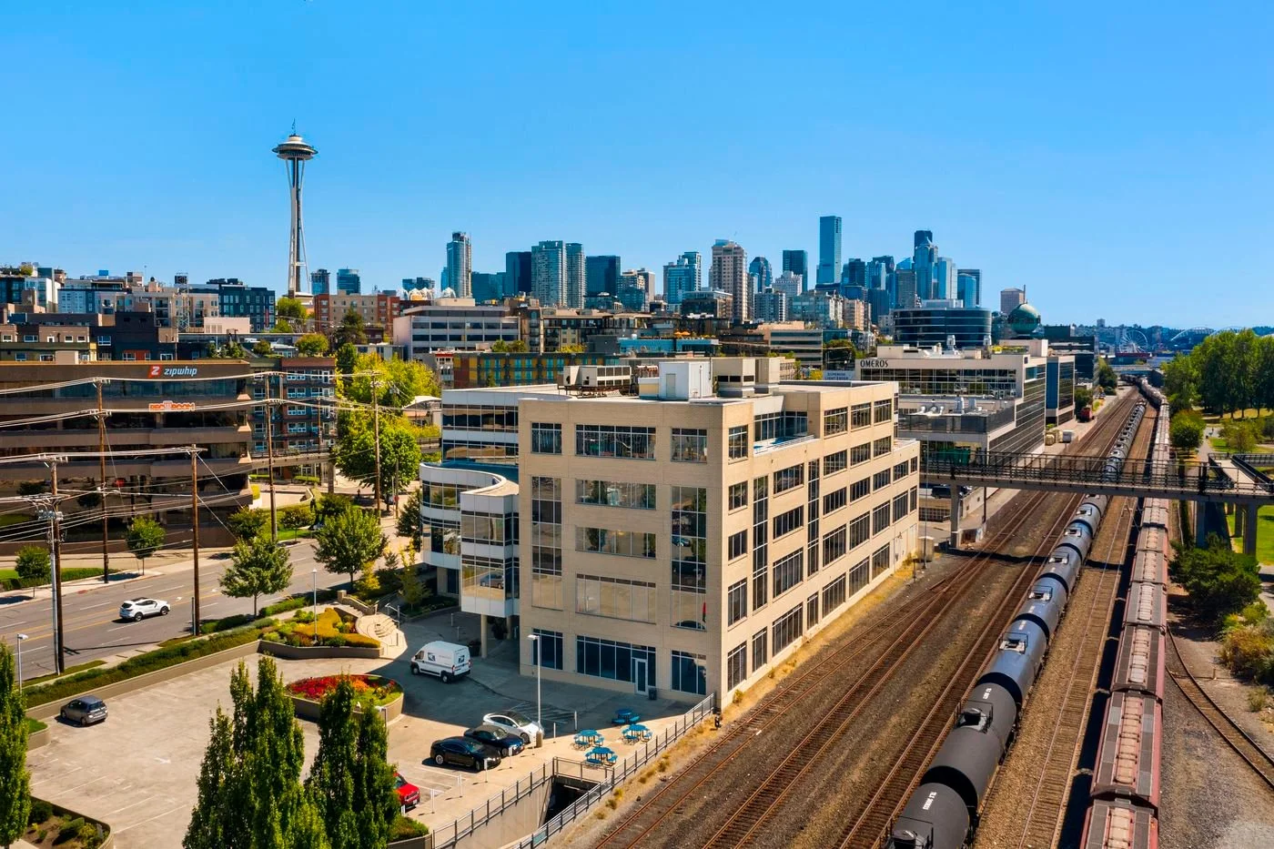 Photo-3 of 333 Elliott Ave W, Seattle, WA 98119