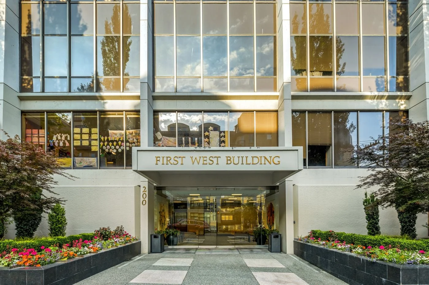 Photo 2 of 200 1st Ave W, Seattle, WA 98119