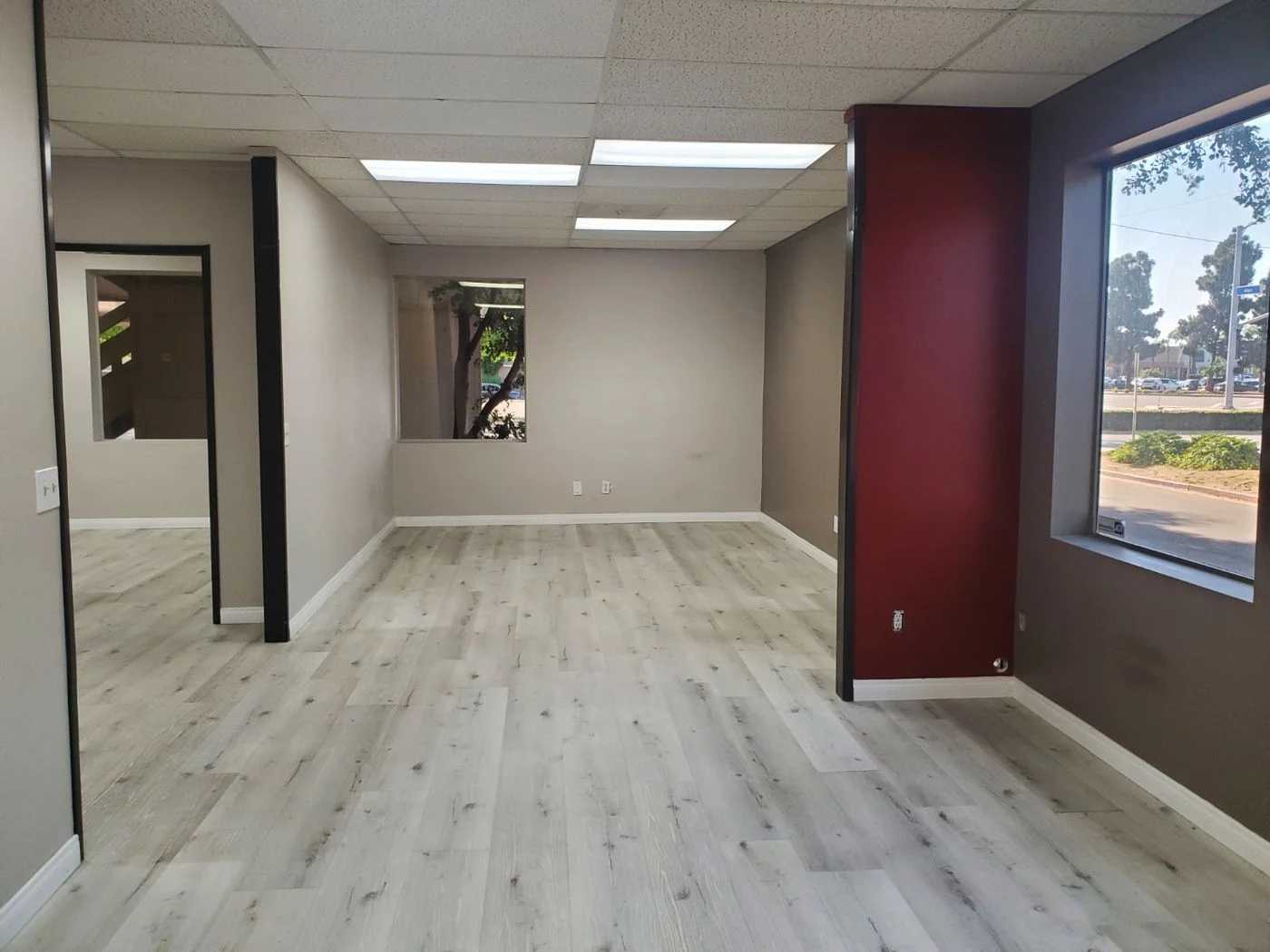 Photo 2 of 18652 Florida St, Huntington Beach, CA 92648