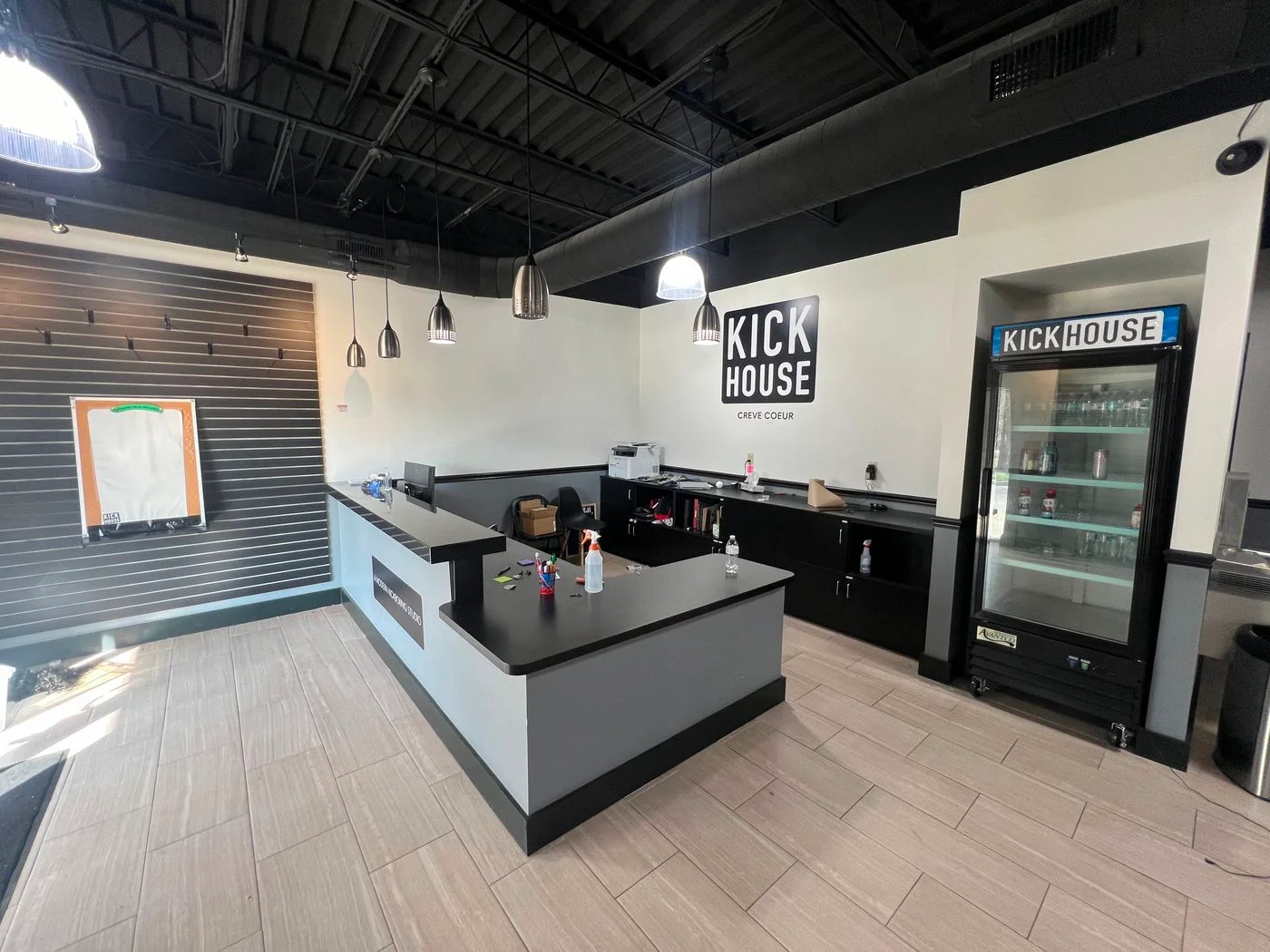 Photo 1 of 10451-10483 Old Olive Street Rd, Creve Coeur, MO 63141