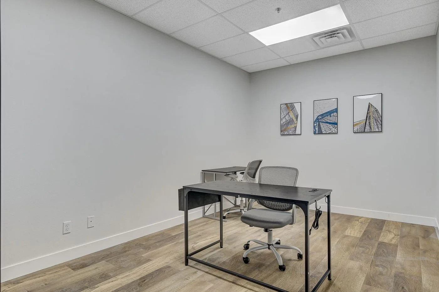 Photo-3 of 5258 S Eastern Ave, Las Vegas, NV 89119