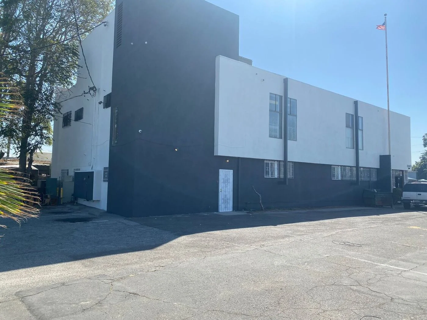 Photo 3 of 2007 E Compton Blvd, Compton, CA 90221