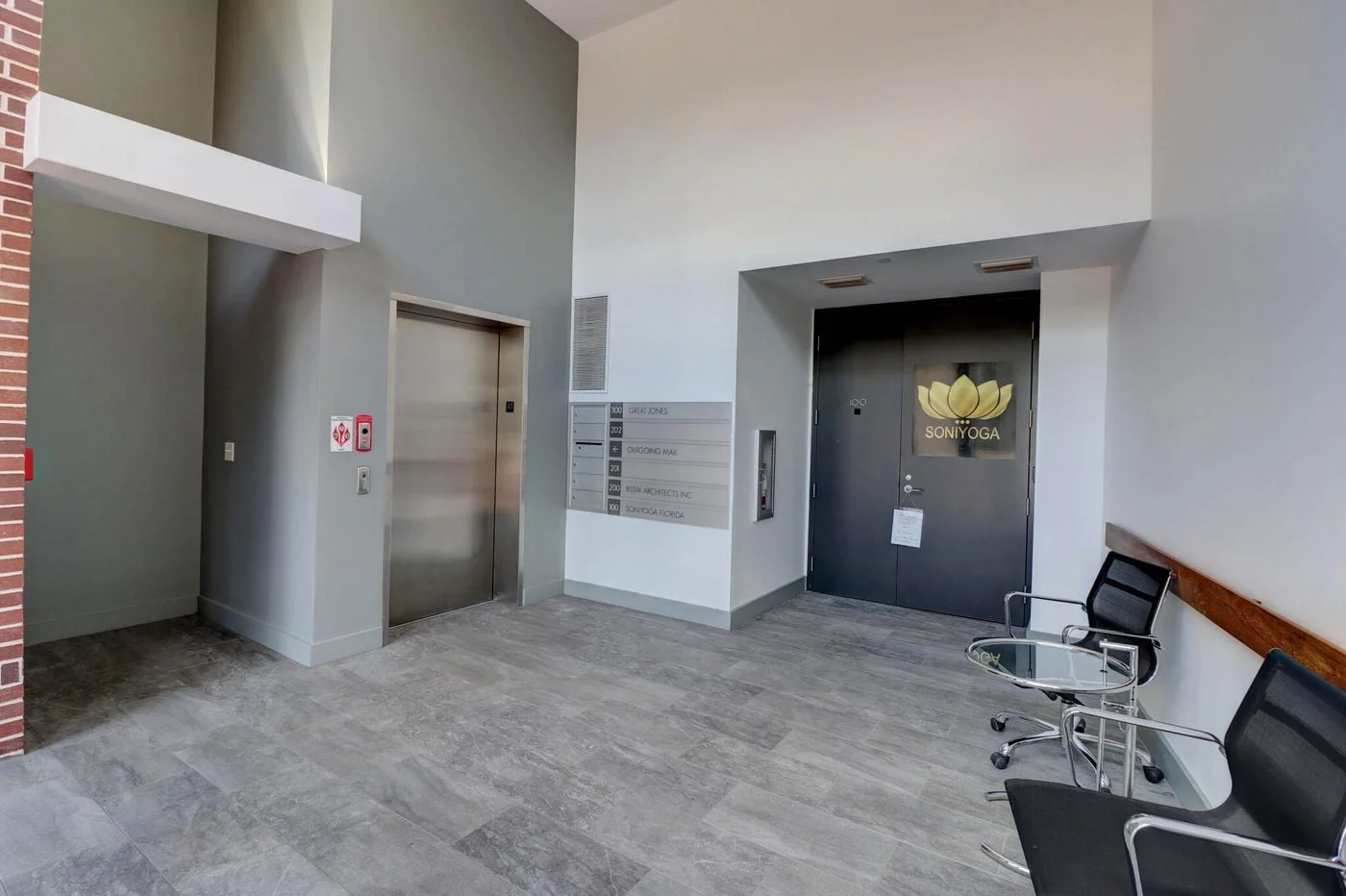 Photo 2 of 1500 Jackson St, Fort Myers, FL 33901