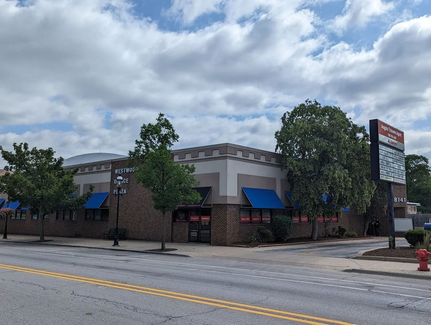 Photo-1 of 18141 Dixie Hwy, Homewood, IL 60430