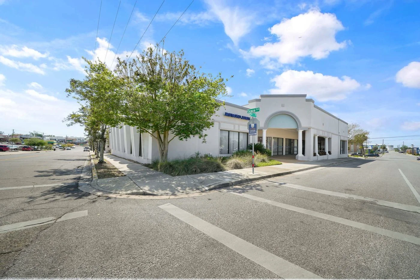 Photo 1 of 101 W 5th St, Panama City, FL 32401