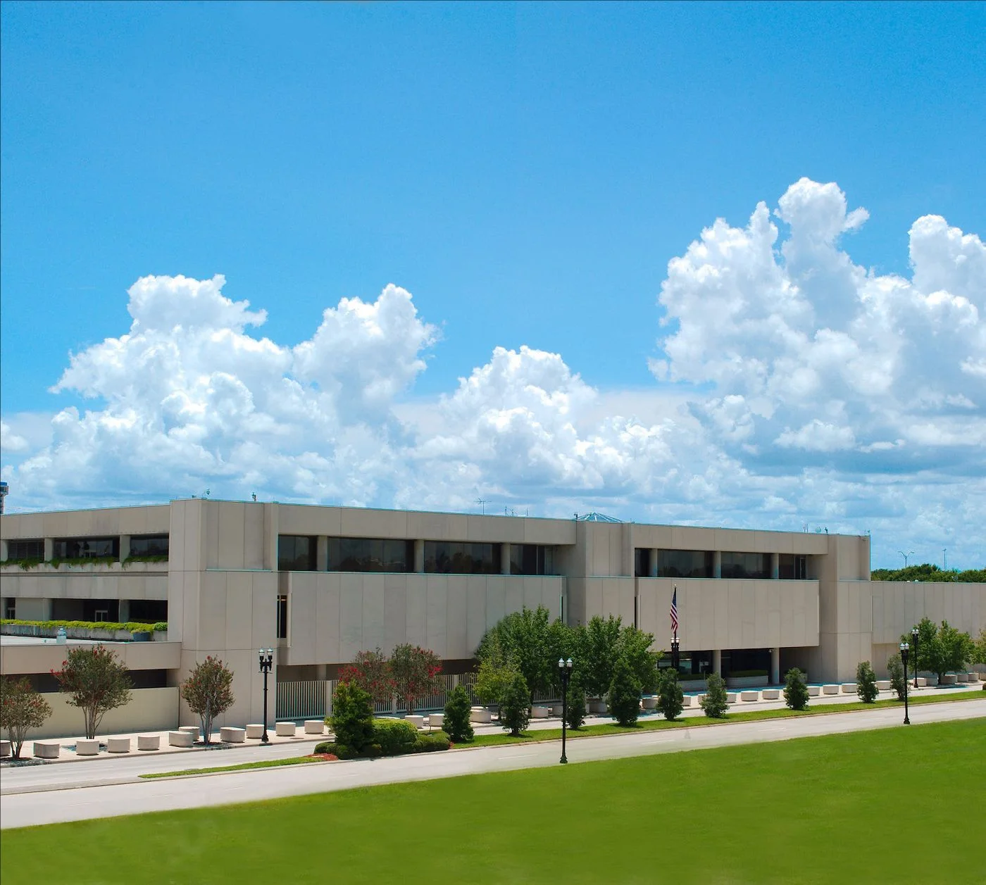 Photo-1 of 800 Water St, Jacksonville, FL 32204