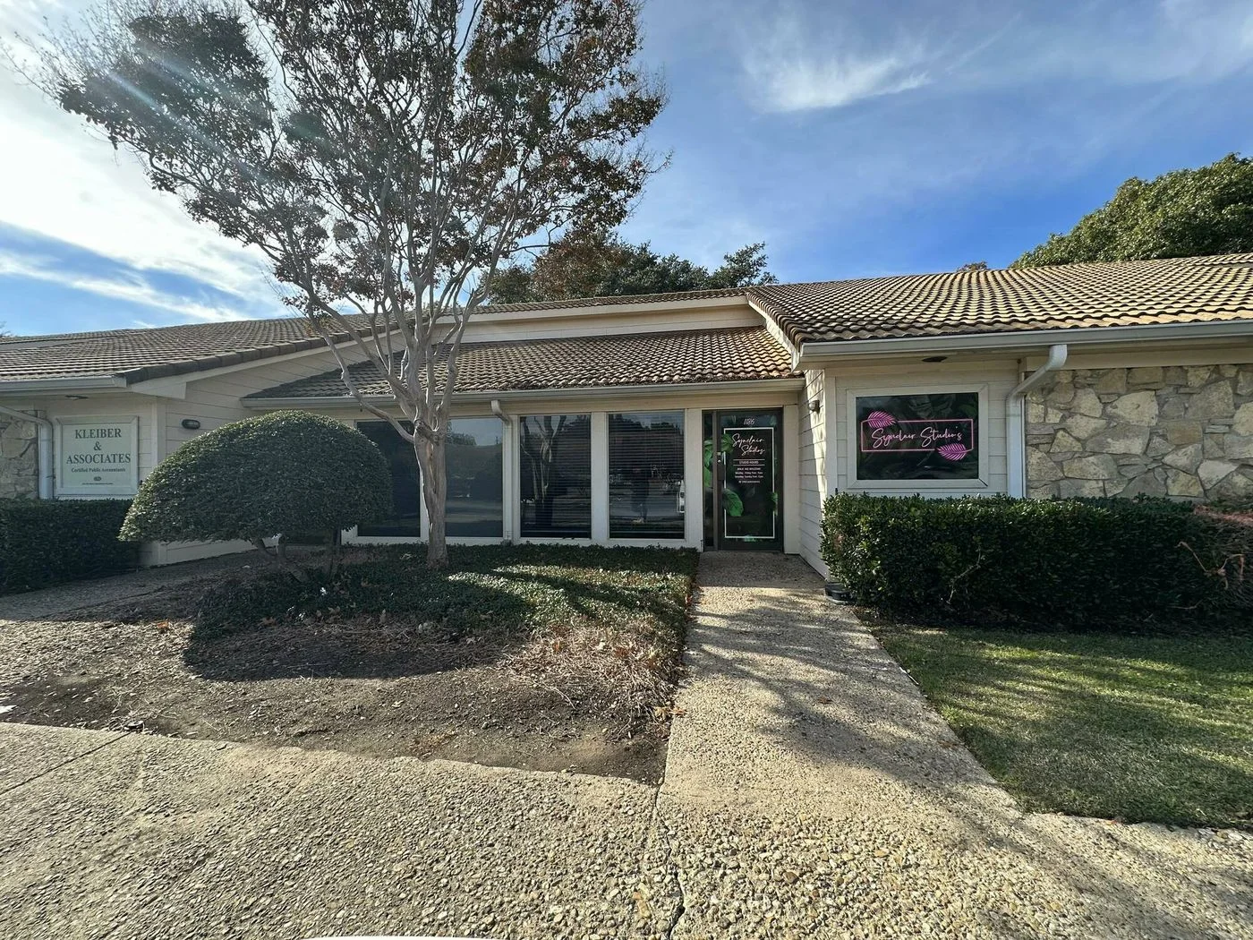 Photo-1 of 1186 W Pioneer Pkwy, Arlington, TX 76013