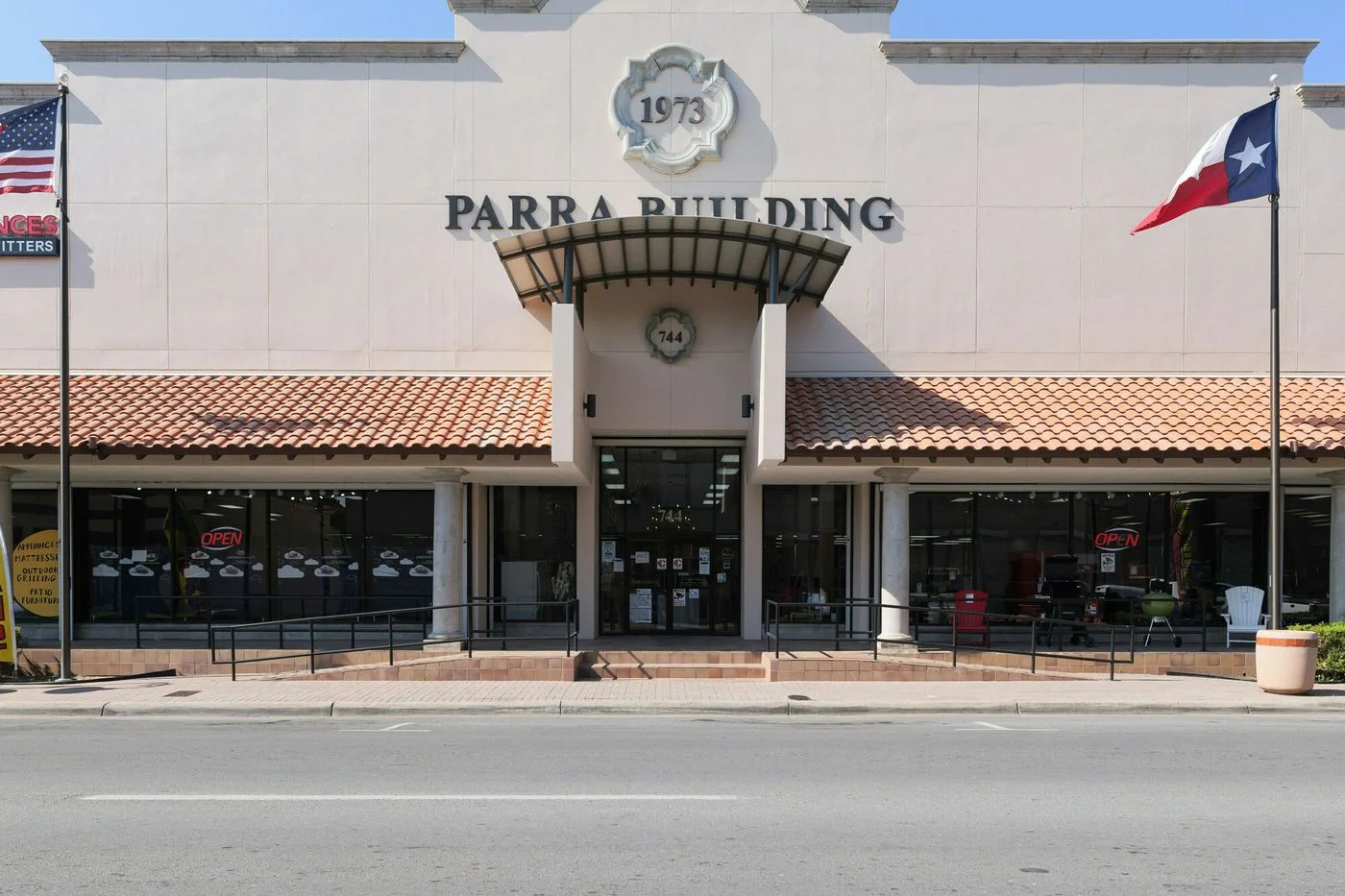 Photo 3 of 744 E Washington St, Brownsville, TX 78520